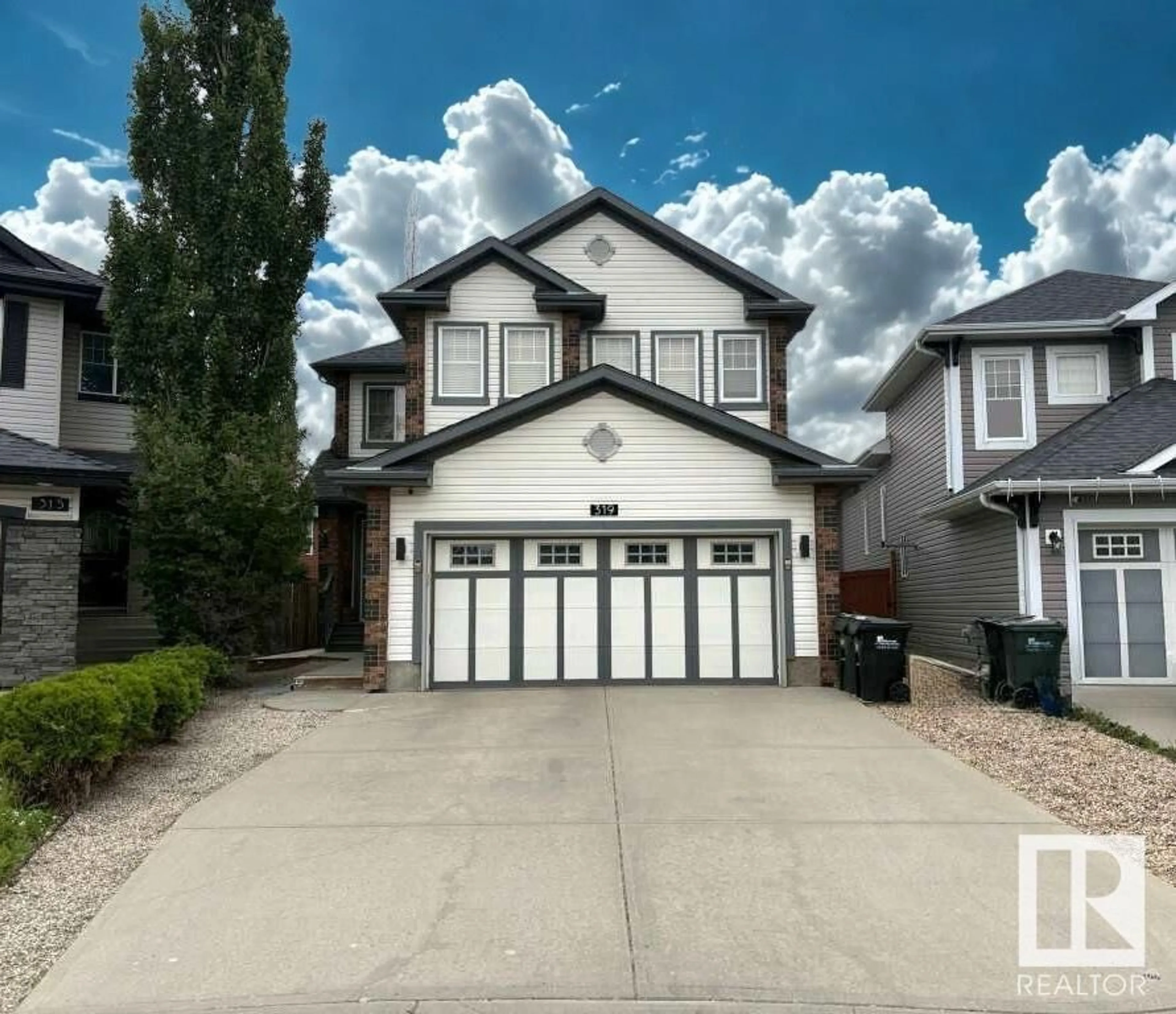 Home with vinyl exterior material, street for 319 ASCOTT CR, Sherwood Park Alberta T8H0A8