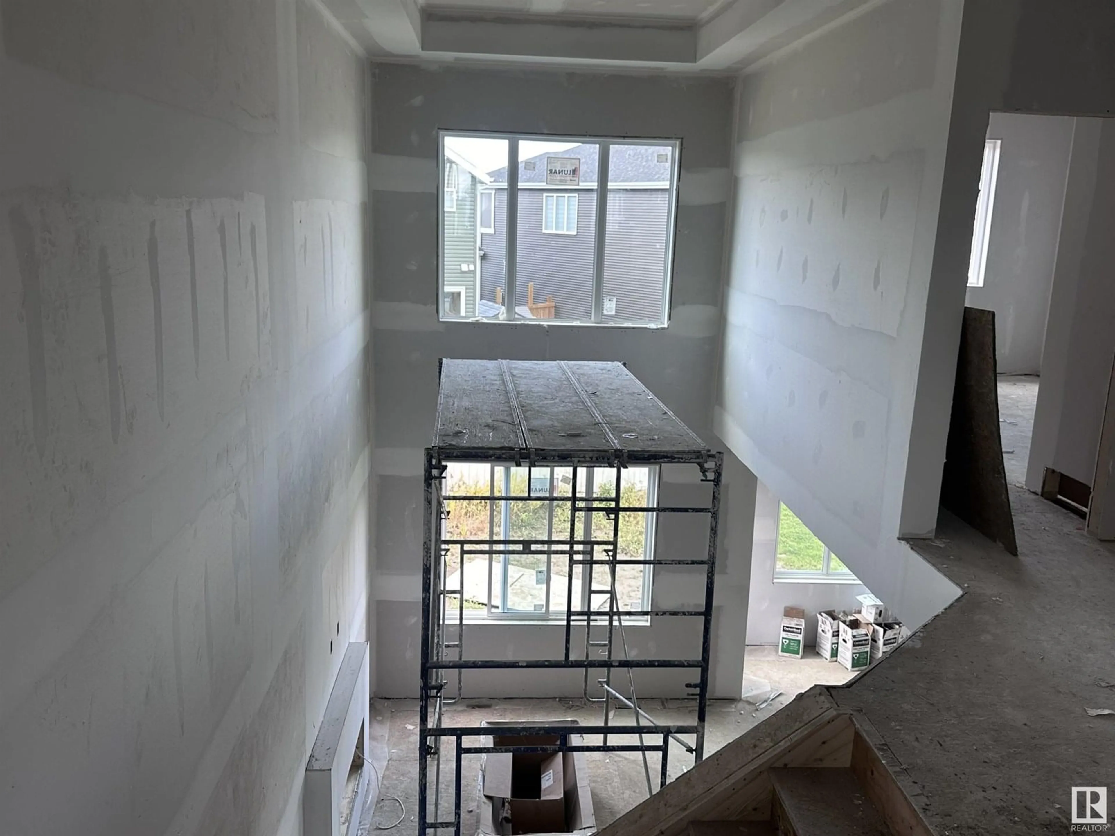 Indoor foyer for 8 STURTZ PL, Leduc Alberta T9E1M6