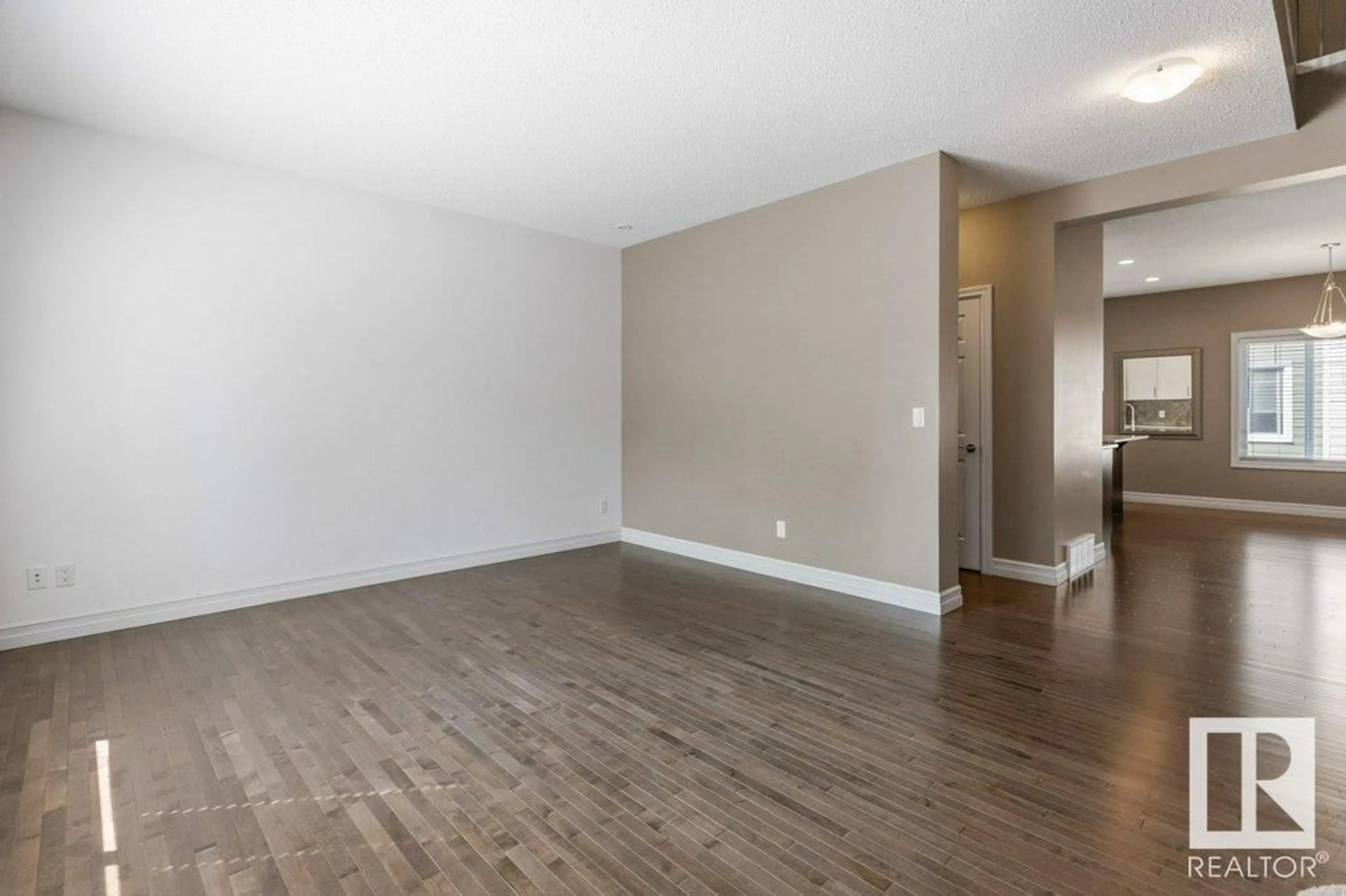 A pic of a room for #13 - 2003 RABBIT HILL RD, Edmonton Alberta T6R0R7