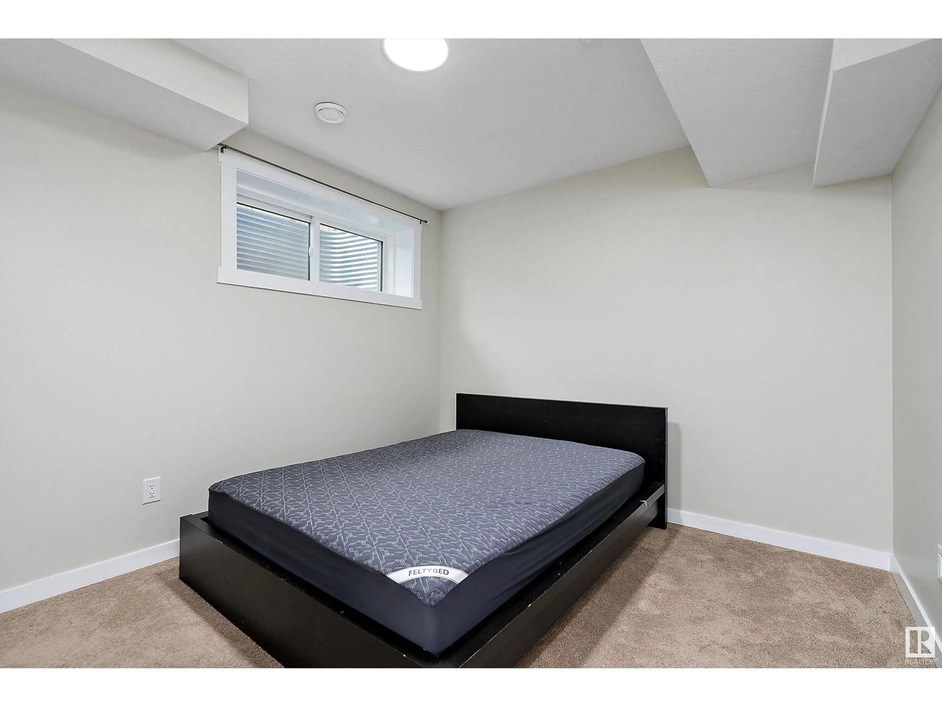 A pic of a room for NW - 2636 192 ST, Edmonton Alberta T6M1L1