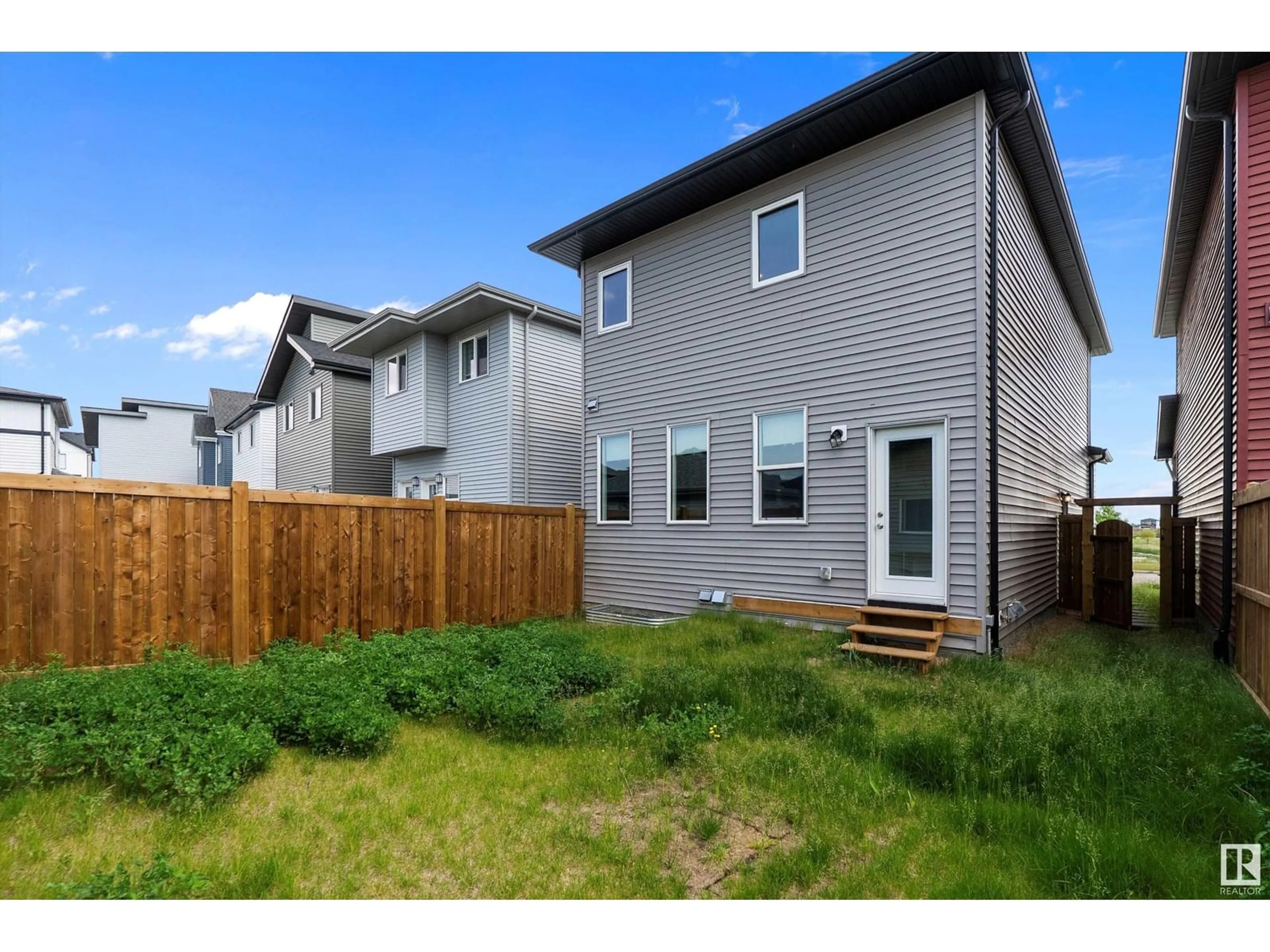 A pic from outside/outdoor area/front of a property/back of a property/a pic from drone, street for NW - 2636 192 ST, Edmonton Alberta T6M1L1