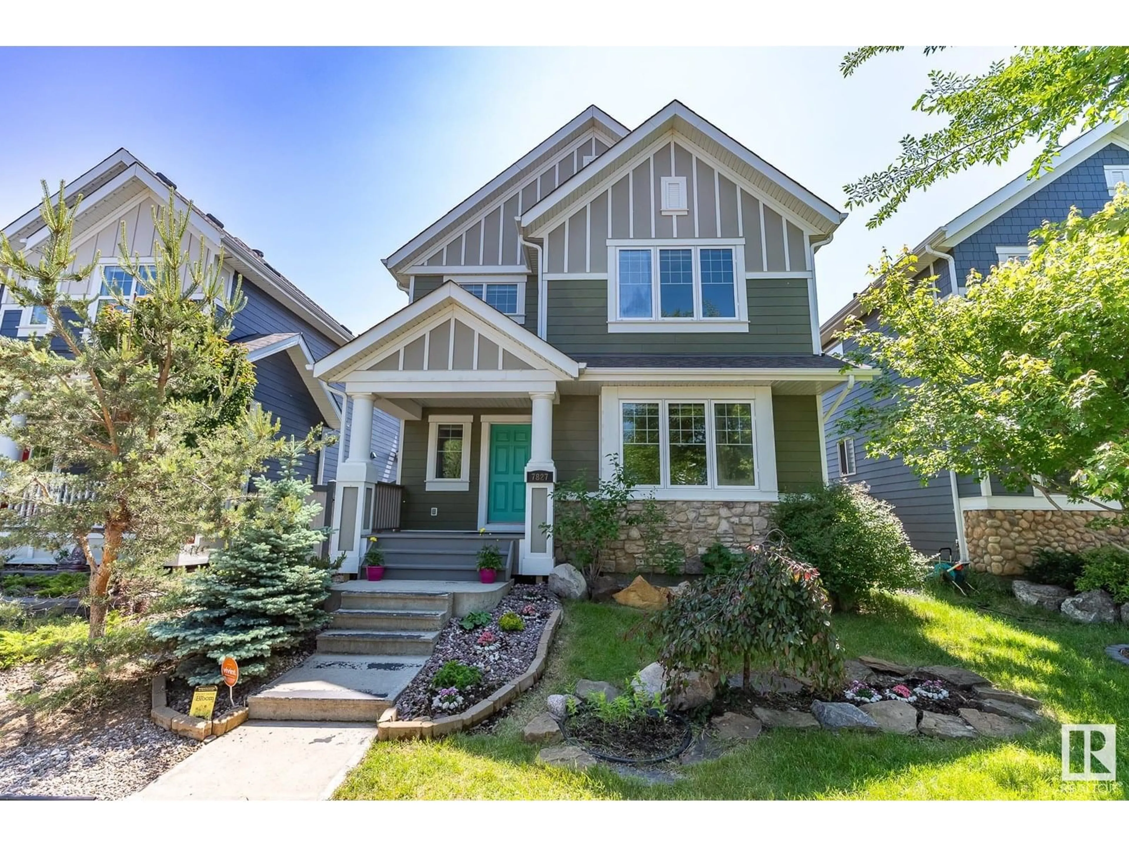 Home with vinyl exterior material, street for 7827 SUMMERSIDE GRANDE BV, Edmonton Alberta T6X0X9