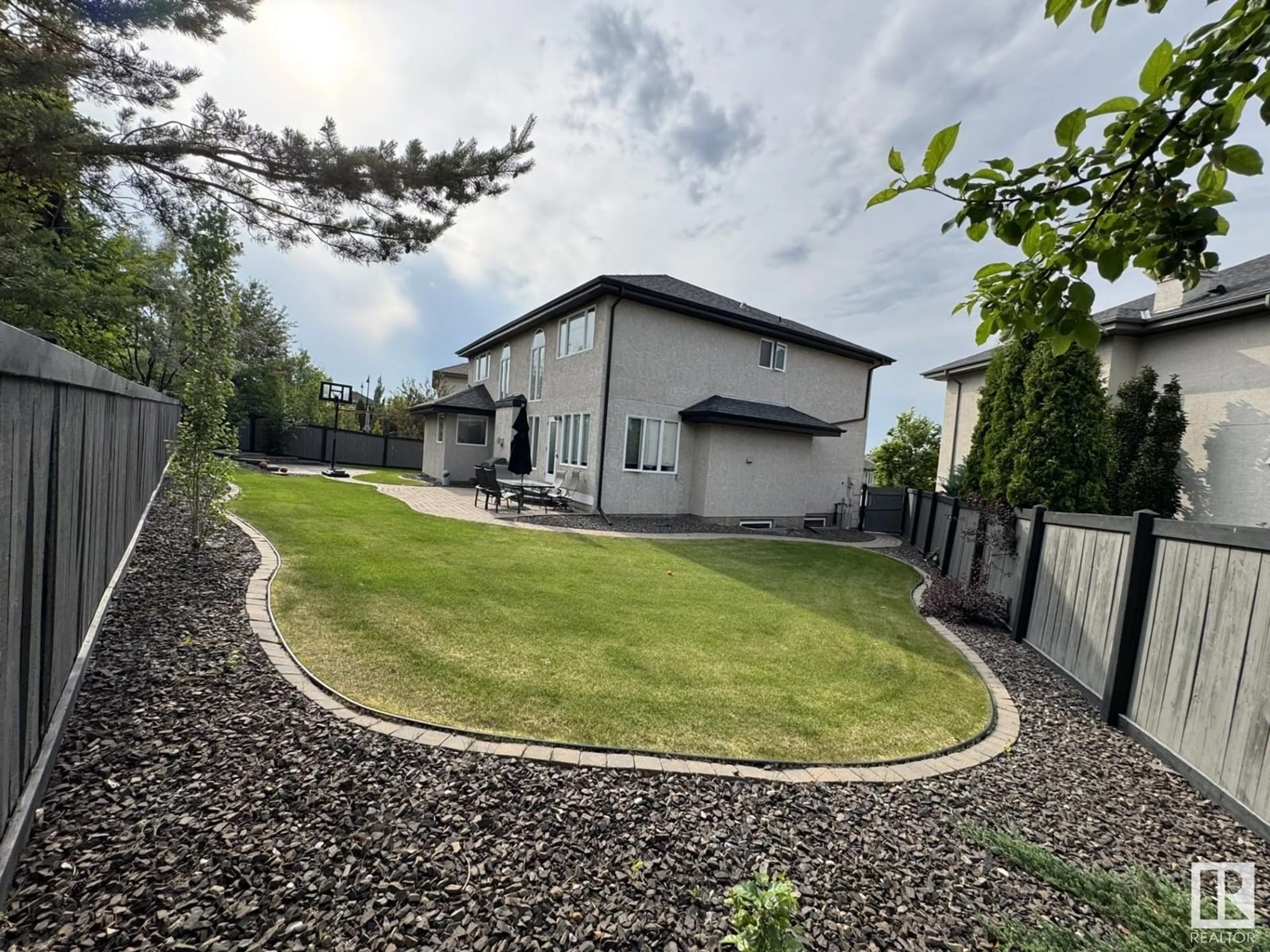 A pic from outside/outdoor area/front of a property/back of a property/a pic from drone, street for 713 MASSEY WY, Edmonton Alberta T6R3S6