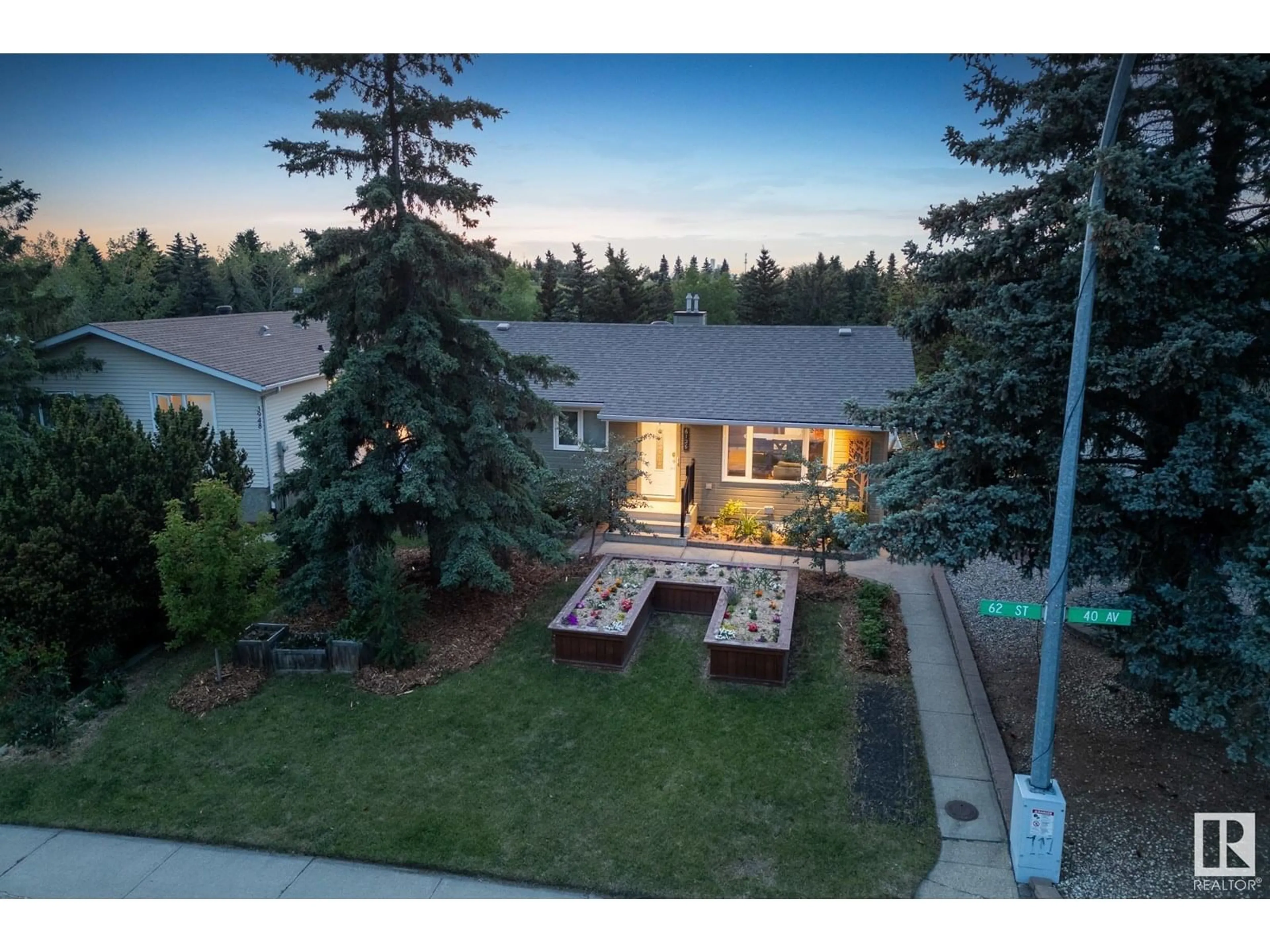 A pic from outside/outdoor area/front of a property/back of a property/a pic from drone, mountain view for 6136 40 AV NW, Edmonton Alberta T6L1N7