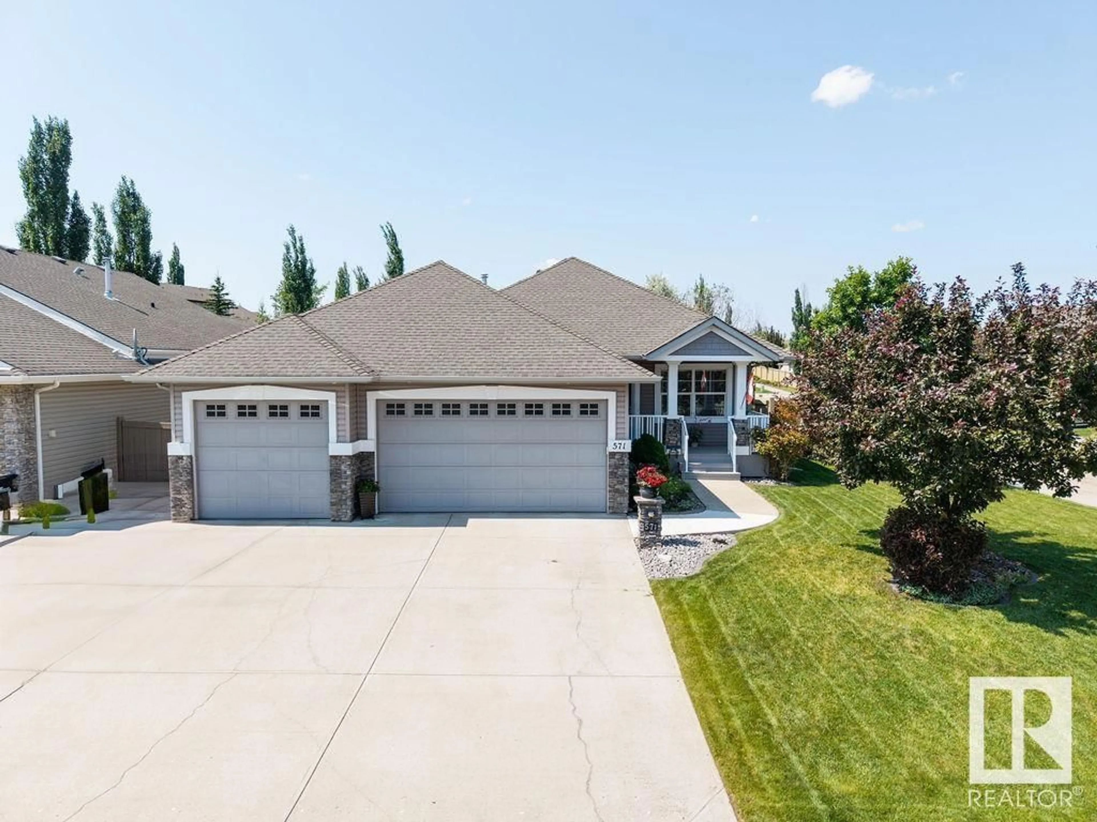 Home with vinyl exterior material, street for 571 RIDGELAND WY, Sherwood Park Alberta T8A3A5