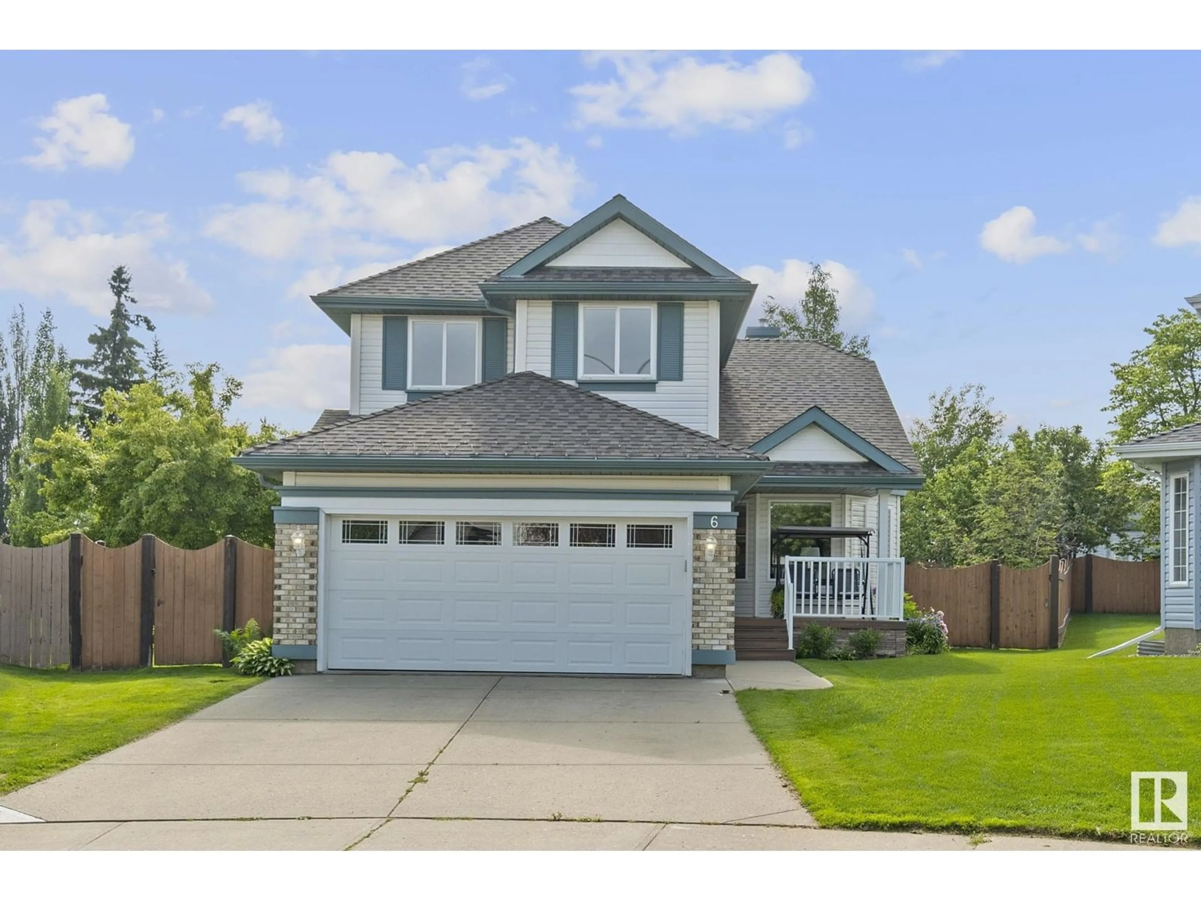 Home with vinyl exterior material, street for 6 DUHAIME PL, St. Albert Alberta T8N6L3