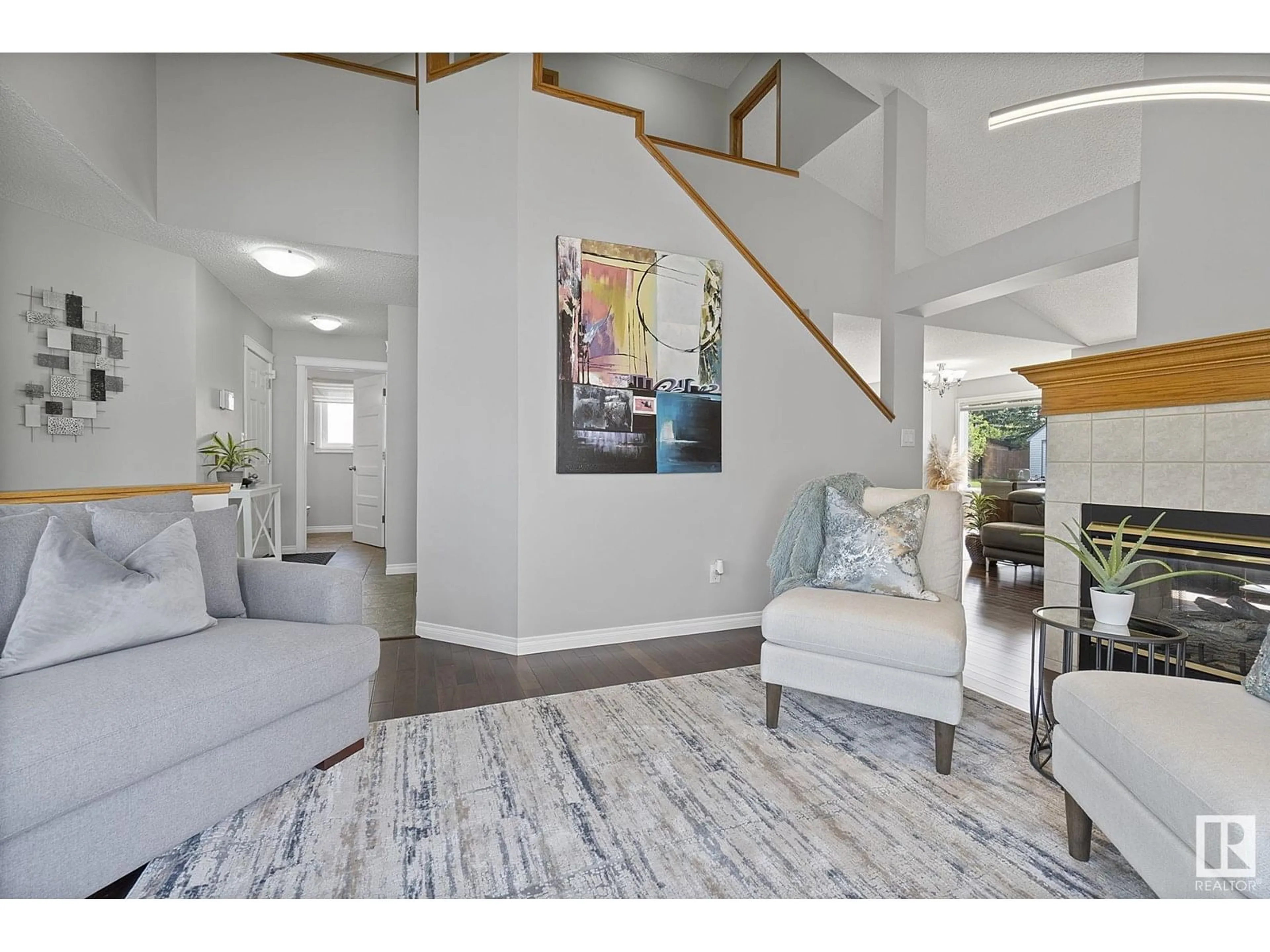Indoor entryway for 6 DUHAIME PL, St. Albert Alberta T8N6L3