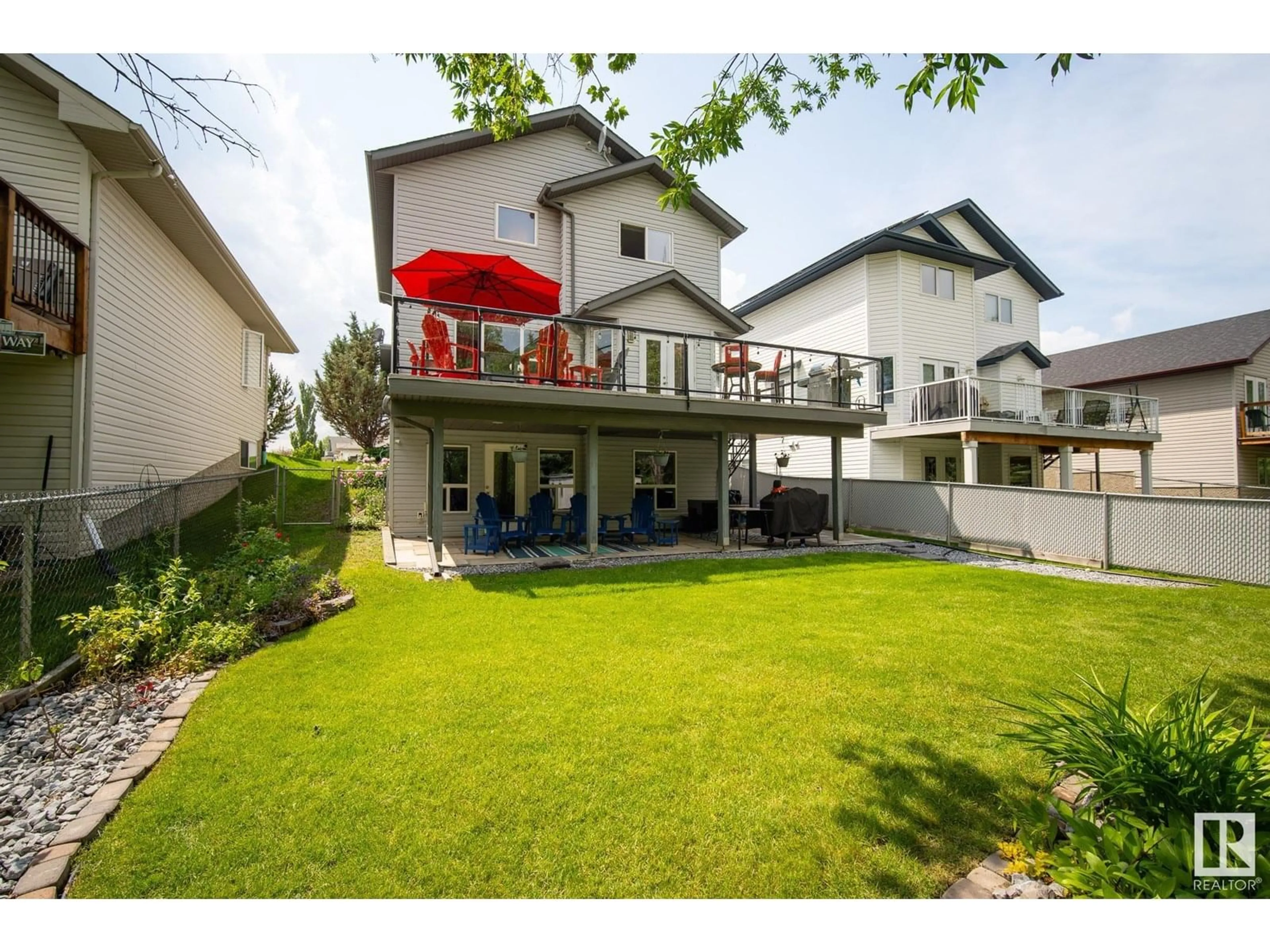 Patio, street for 188 FOXHAVEN CT, Sherwood Park Alberta T8A5X2