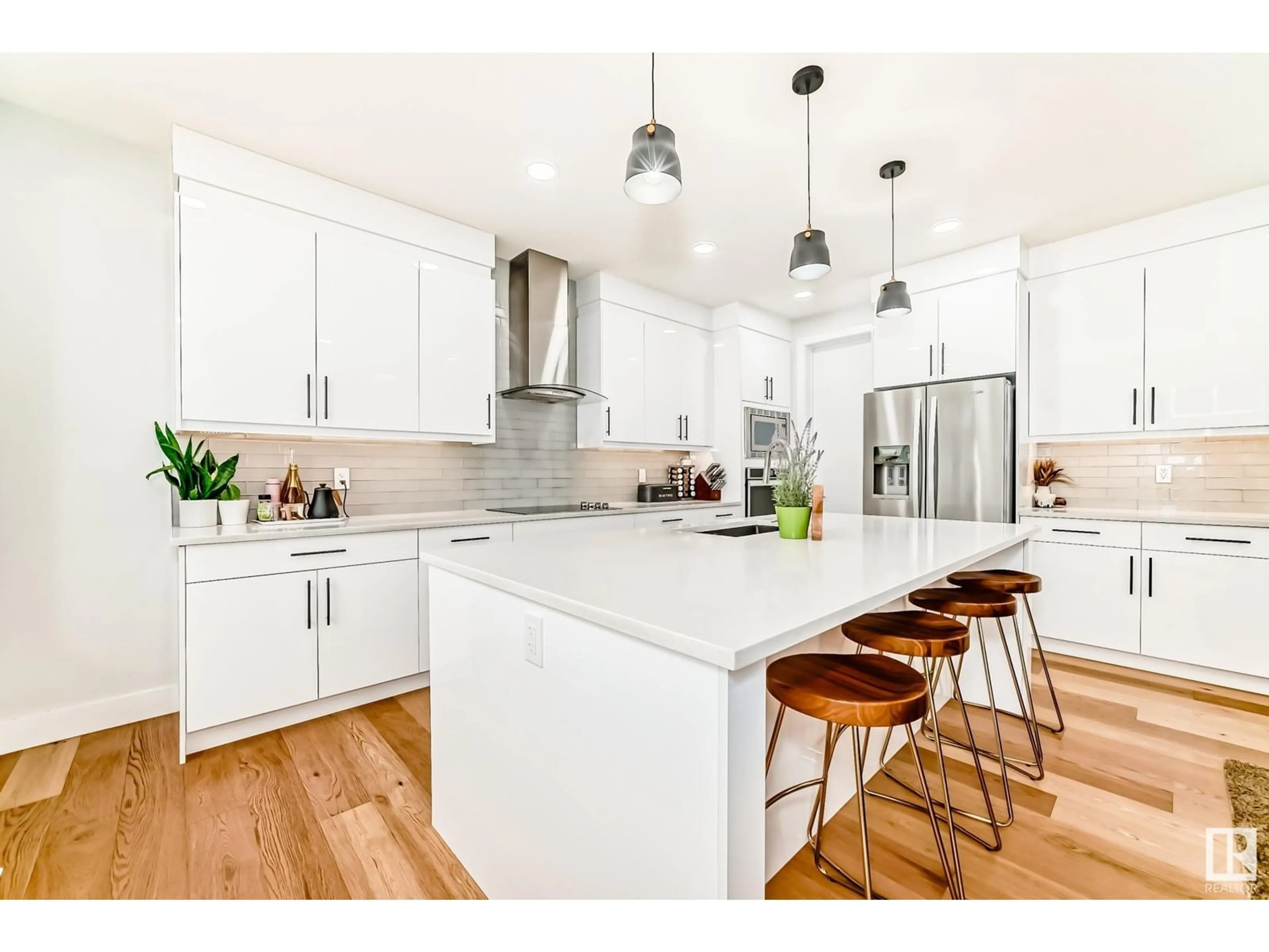 Open concept kitchen, unknown for 6064 KING LANDING LD, Edmonton Alberta T6W4K5