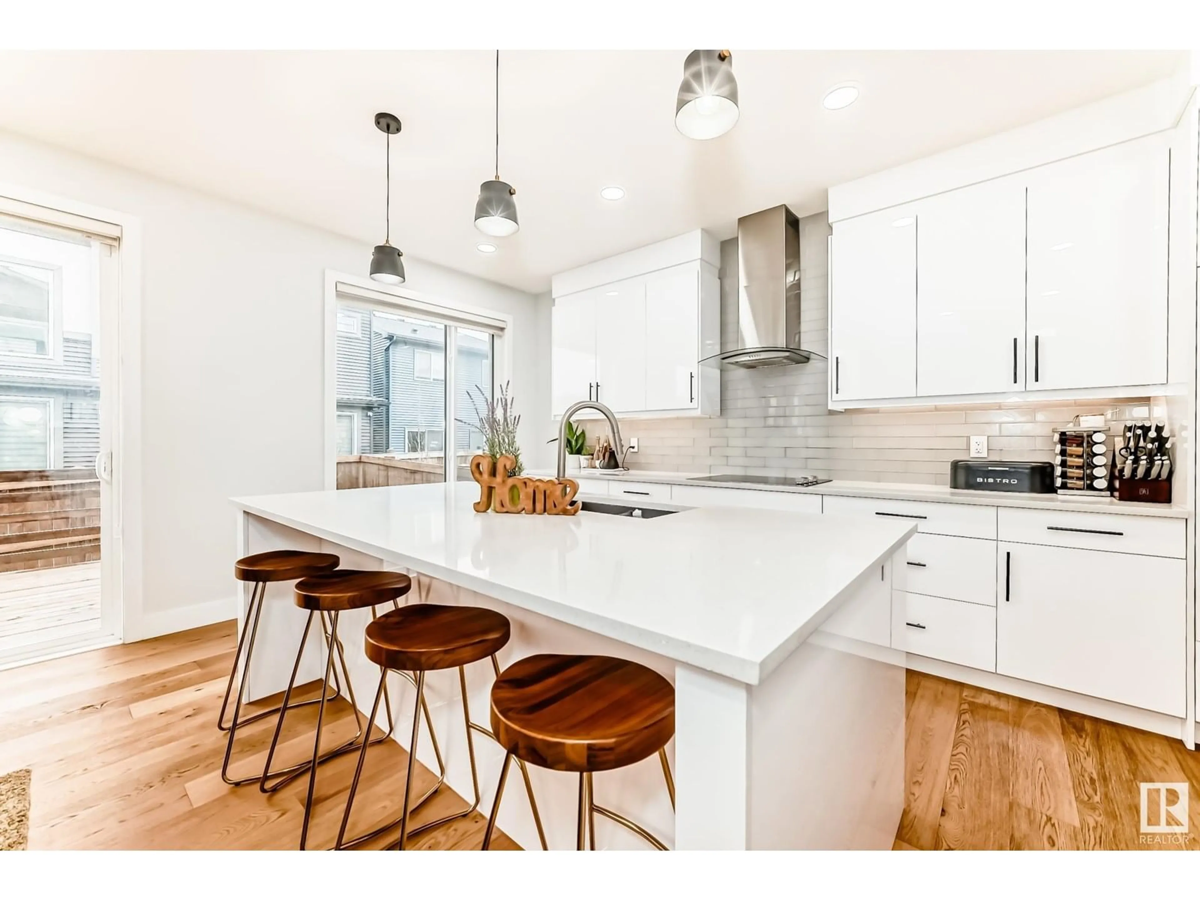 Open concept kitchen, unknown for 6064 KING LANDING LD, Edmonton Alberta T6W4K5