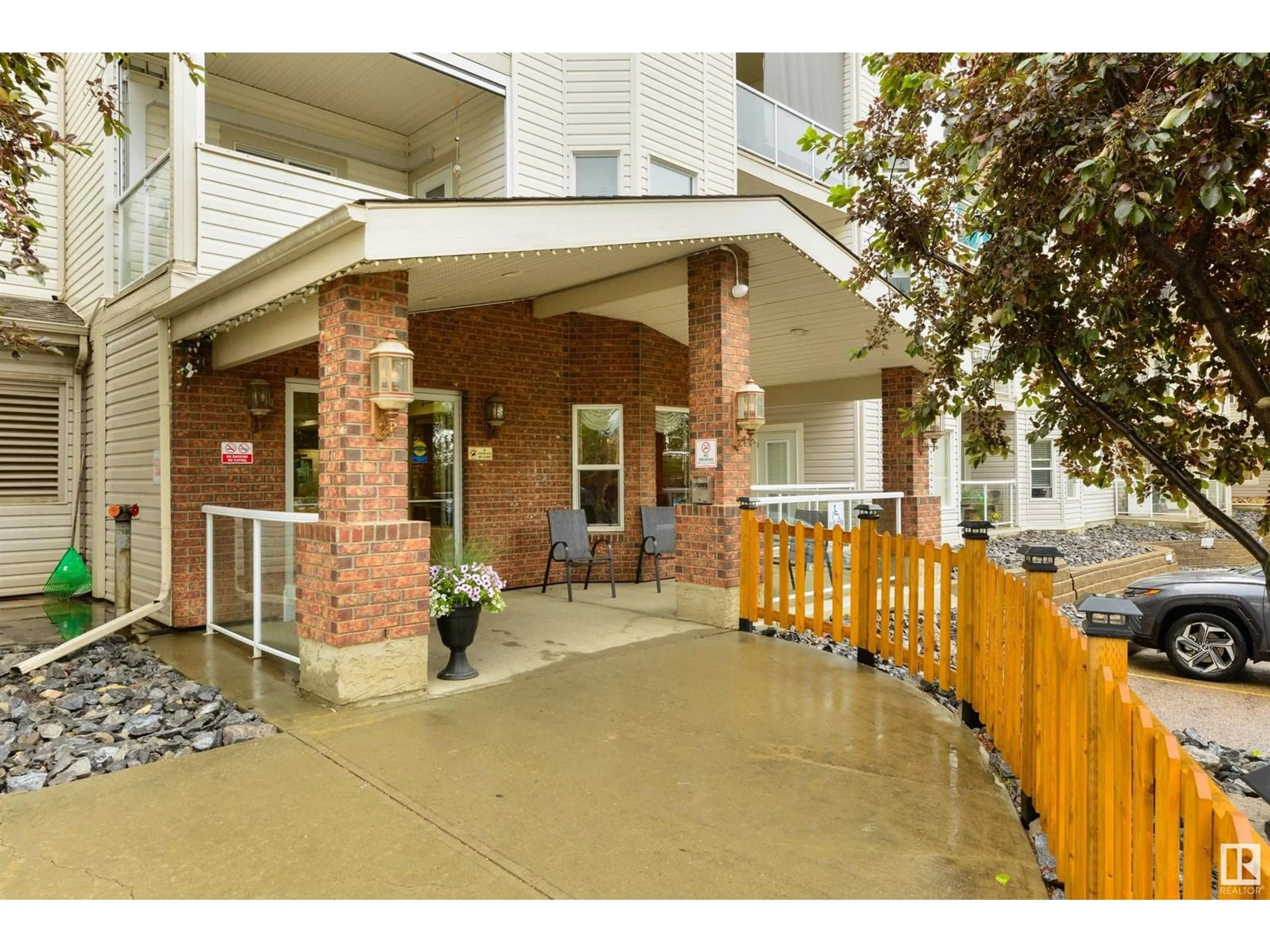 Unknown for 122 14259 50 ST NW, Edmonton Alberta T5A5J2