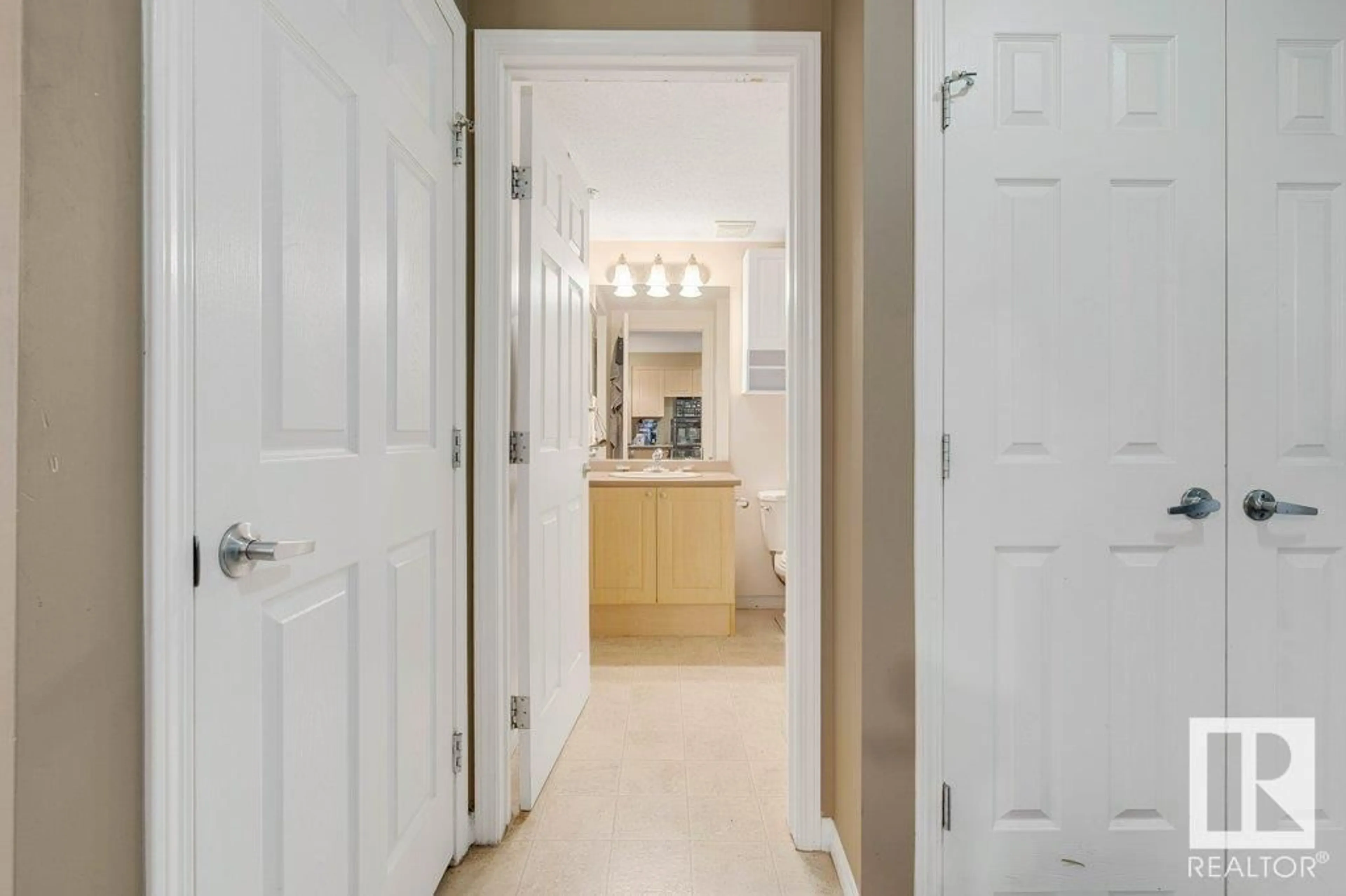 Indoor entryway for #304 - 622 MCALLISTER LO, Edmonton Alberta T6W1N2