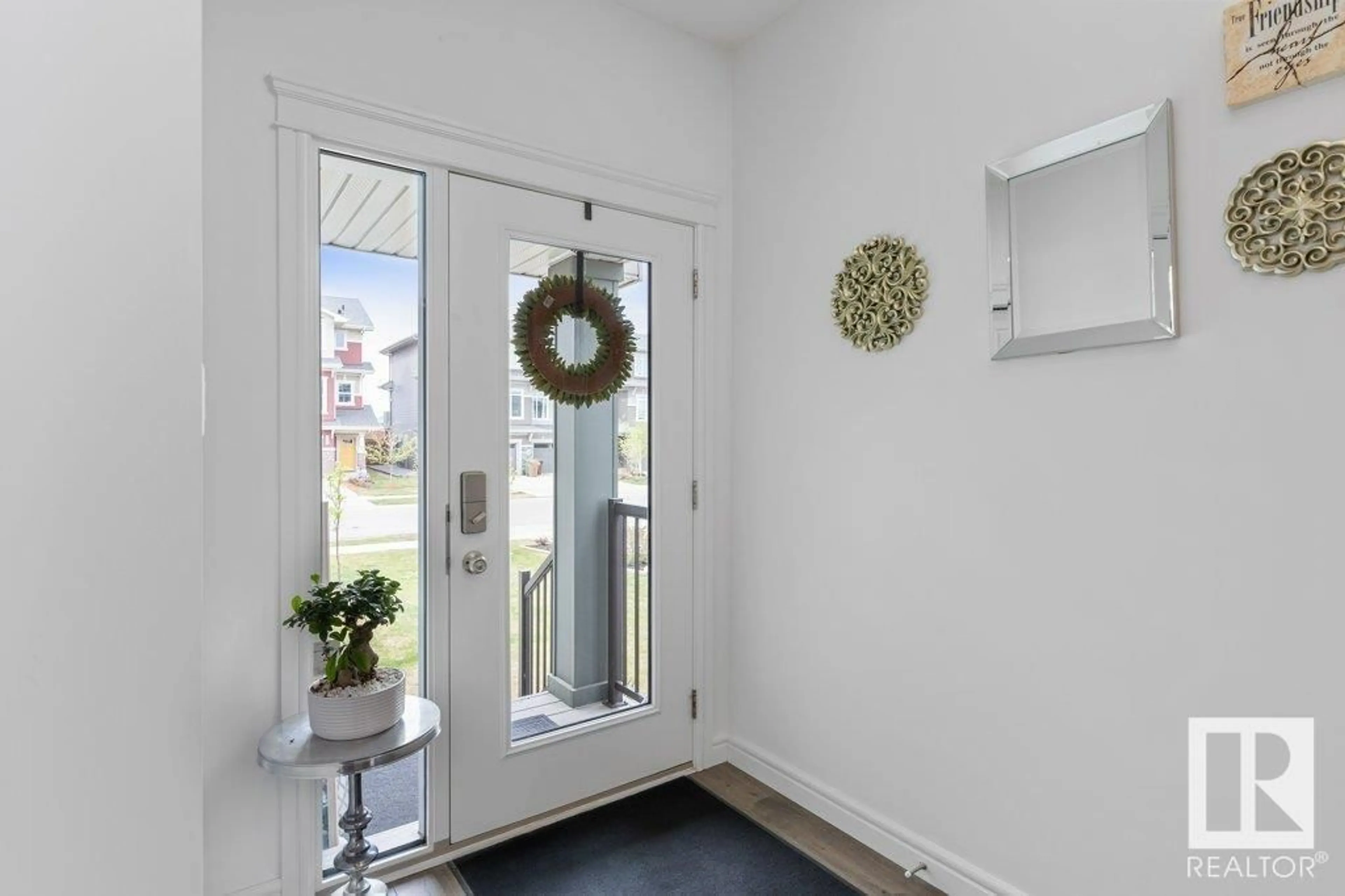 Indoor entryway for 70 JOYAL WY, St. Albert Alberta T8N7V5