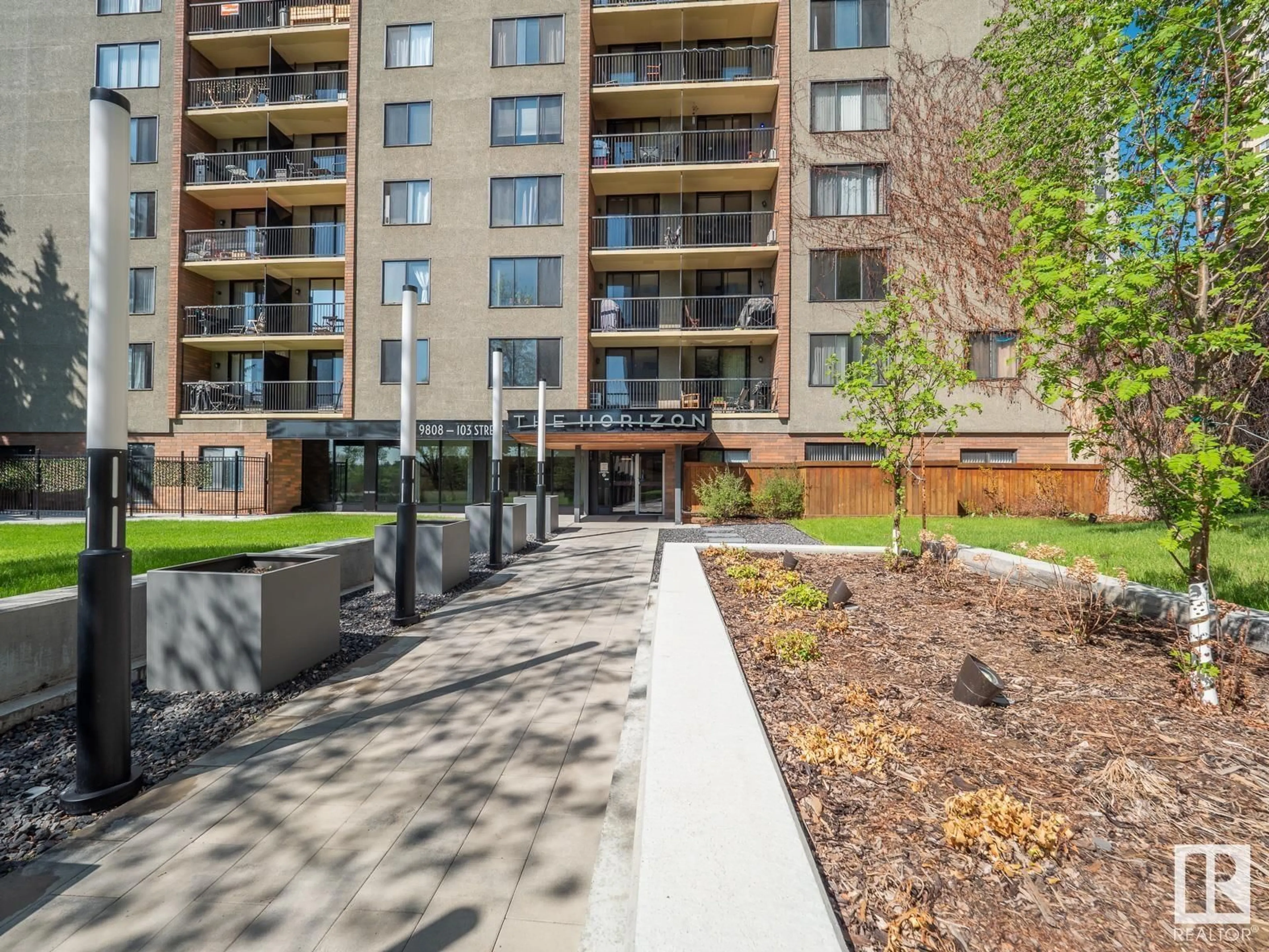 Patio, street for 1402 - 9808 103 ST, Edmonton Alberta T5K2G4