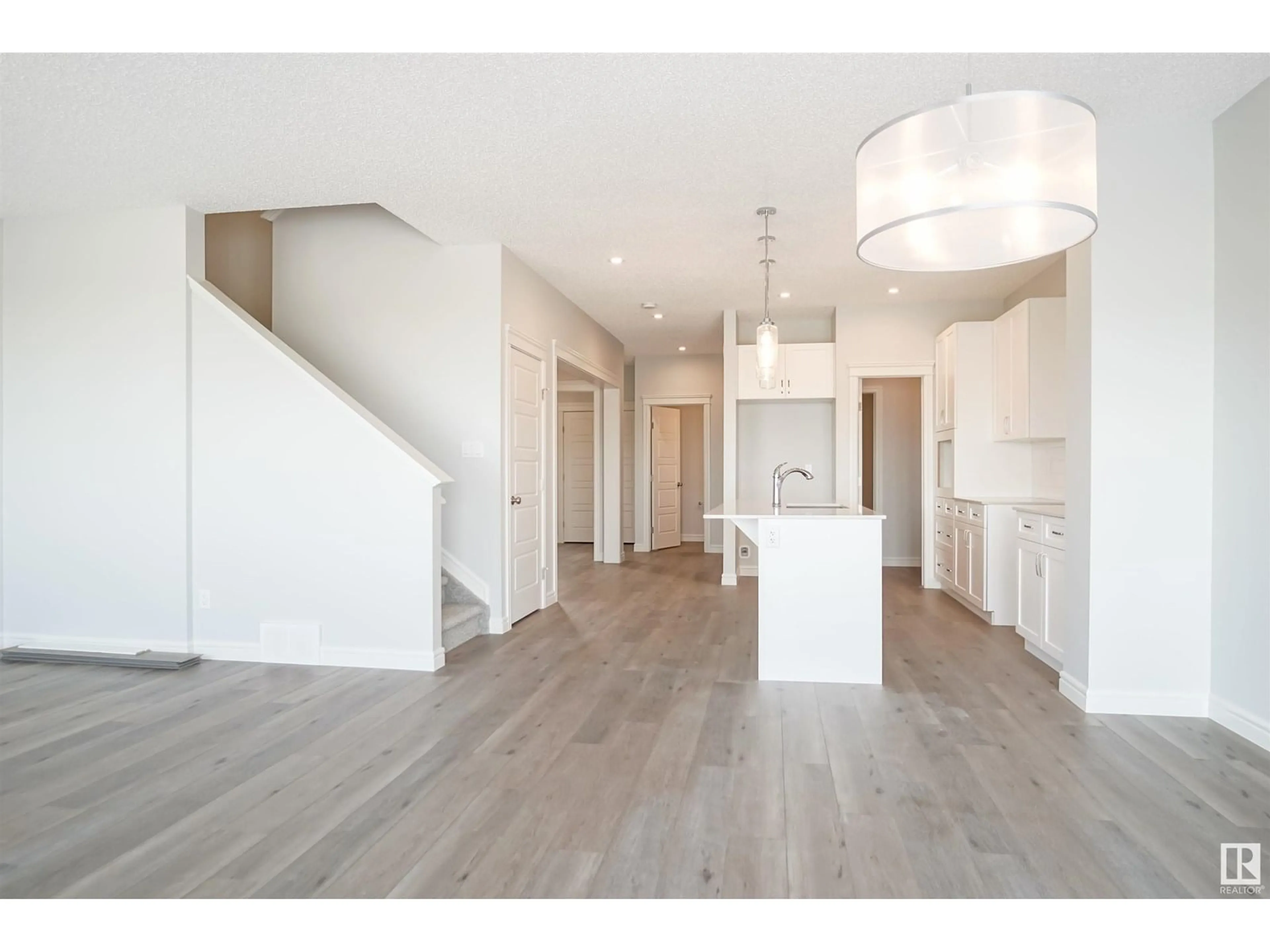 Unknown for NW - 17639 46 ST, Edmonton Alberta T5Y4B7