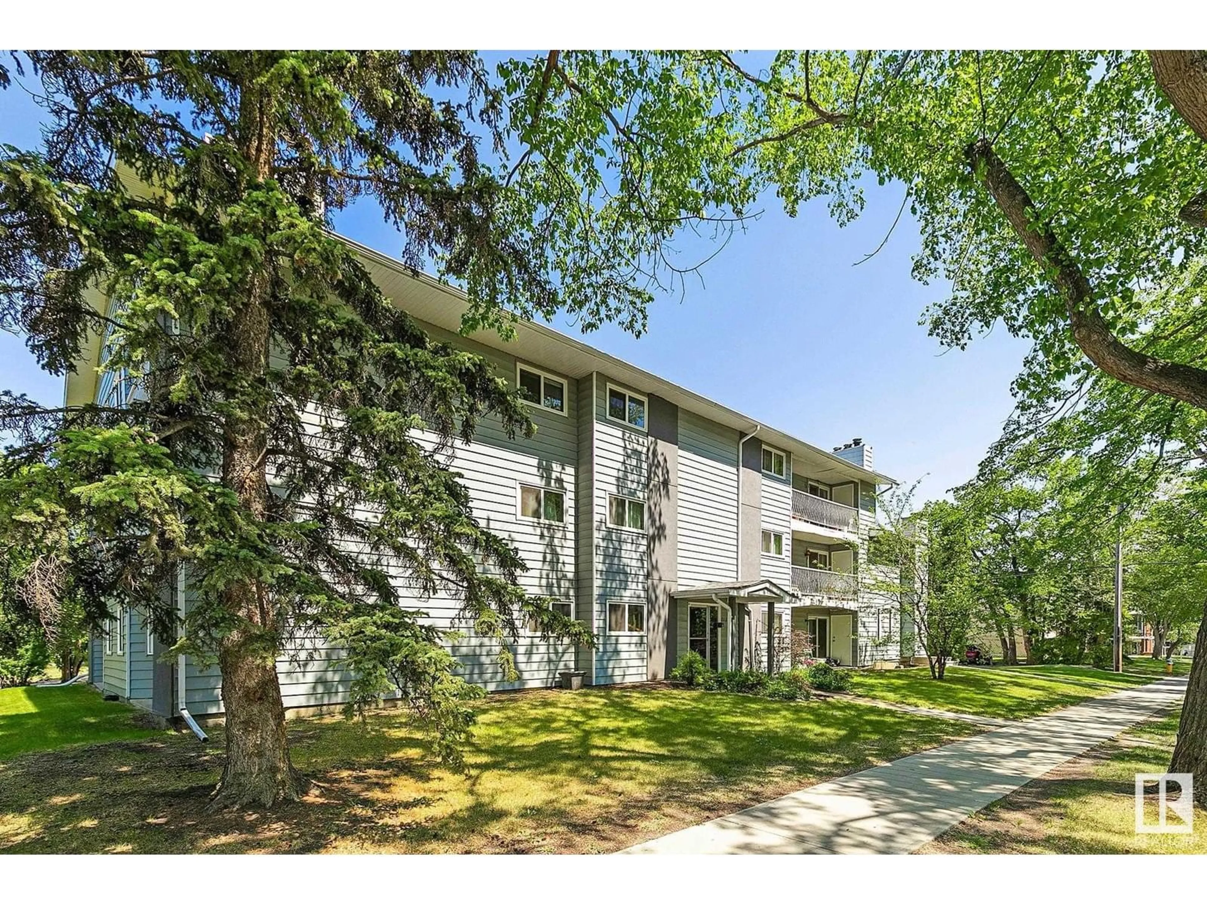 A pic from outside/outdoor area/front of a property/back of a property/a pic from drone, unknown for #302 - 11330 108 AV, Edmonton Alberta T5H1B6