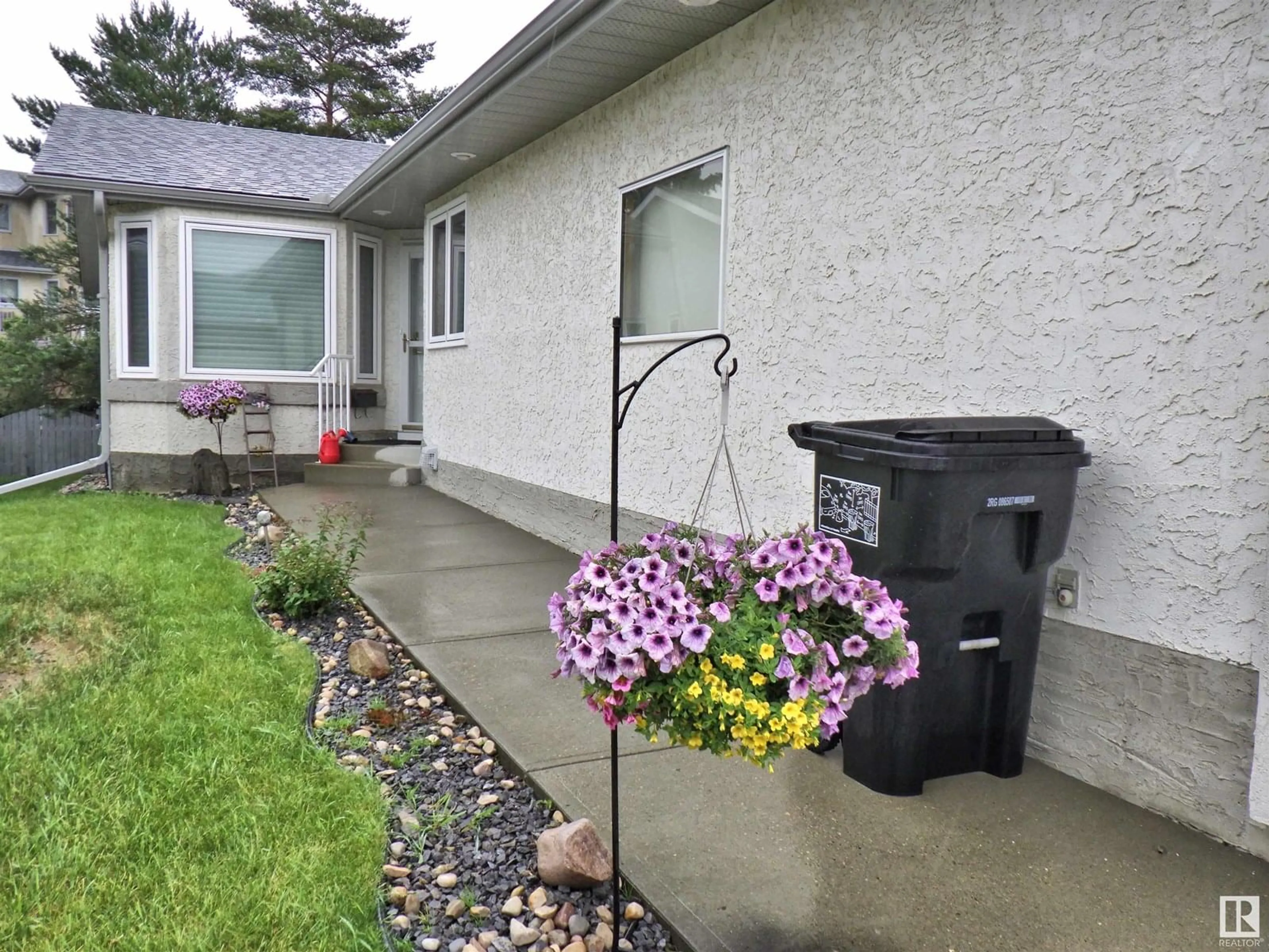 Patio, street for 6530 158 AV, Edmonton Alberta T5Y2S7