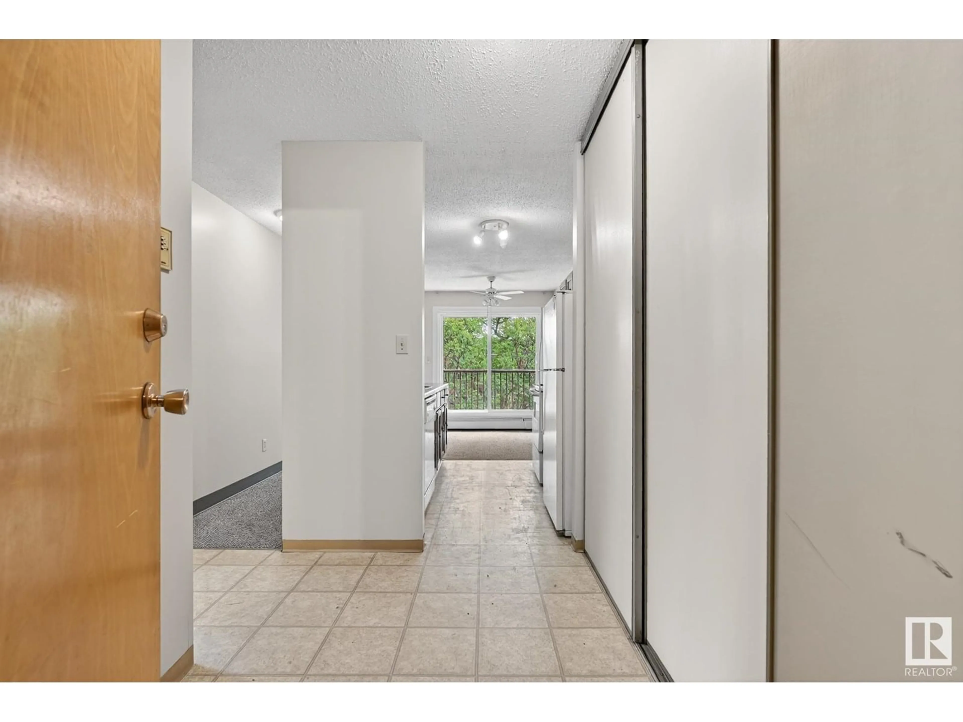 Indoor entryway for #208 - 10826 113 ST NW, Edmonton Alberta T5H3J2