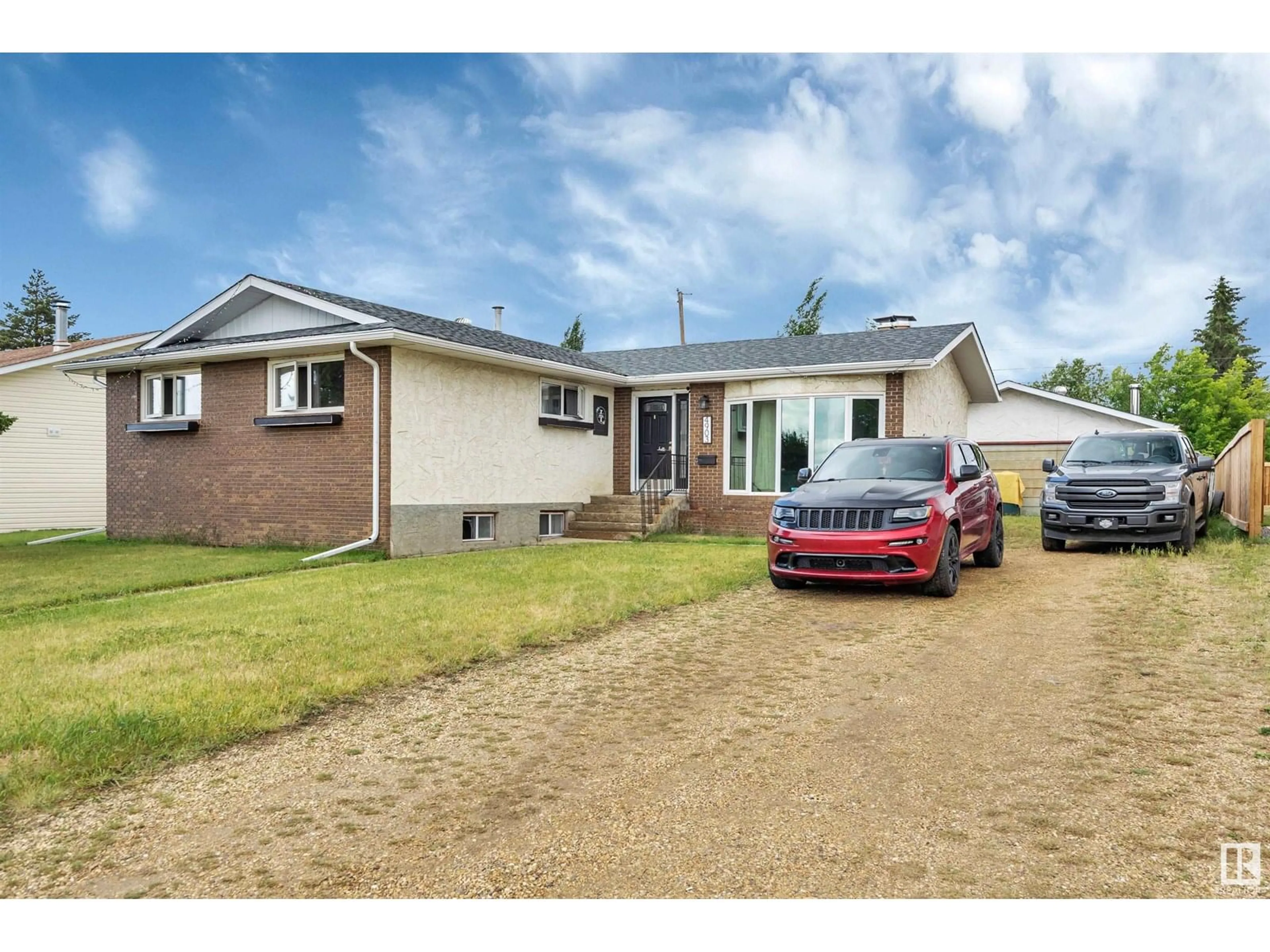 A pic from outside/outdoor area/front of a property/back of a property/a pic from drone, street for 4903 52 ST, Millet Alberta T0C1Z0