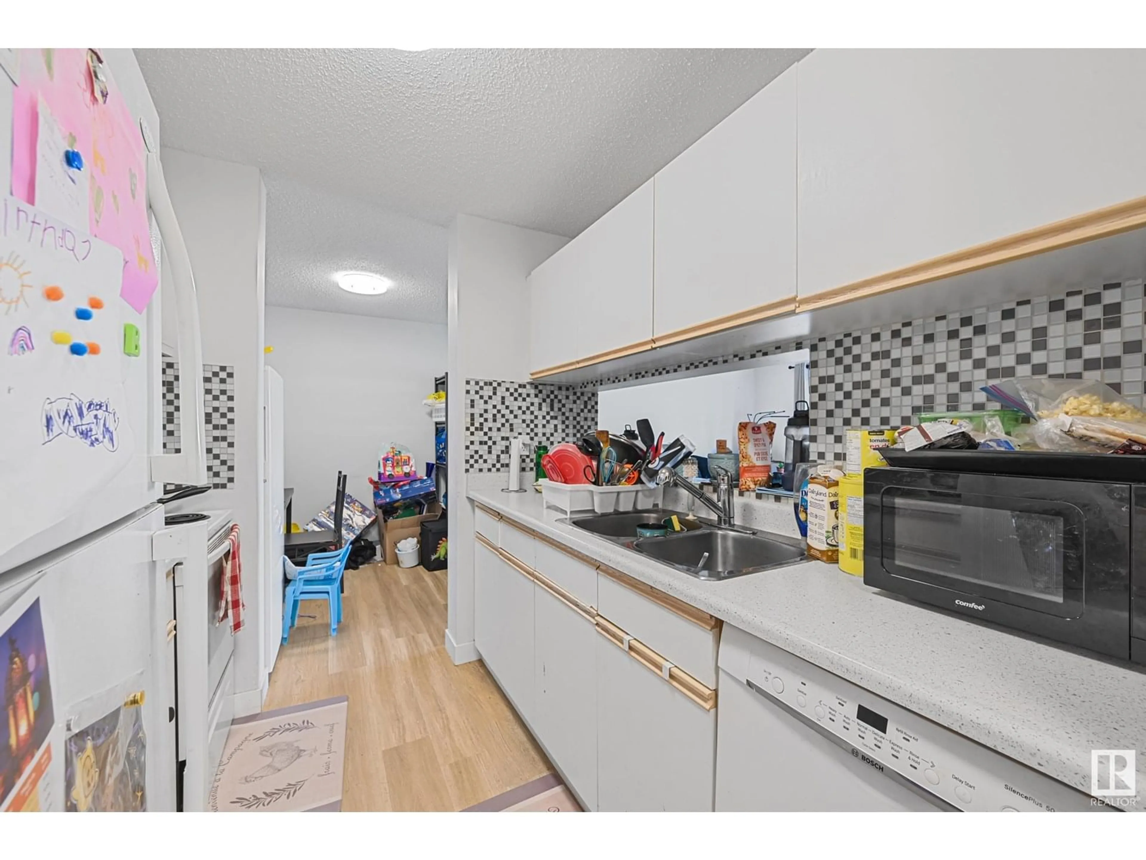 Standard kitchen, unknown for 129 - 6720 158 AV, Edmonton Alberta T5Z3B1
