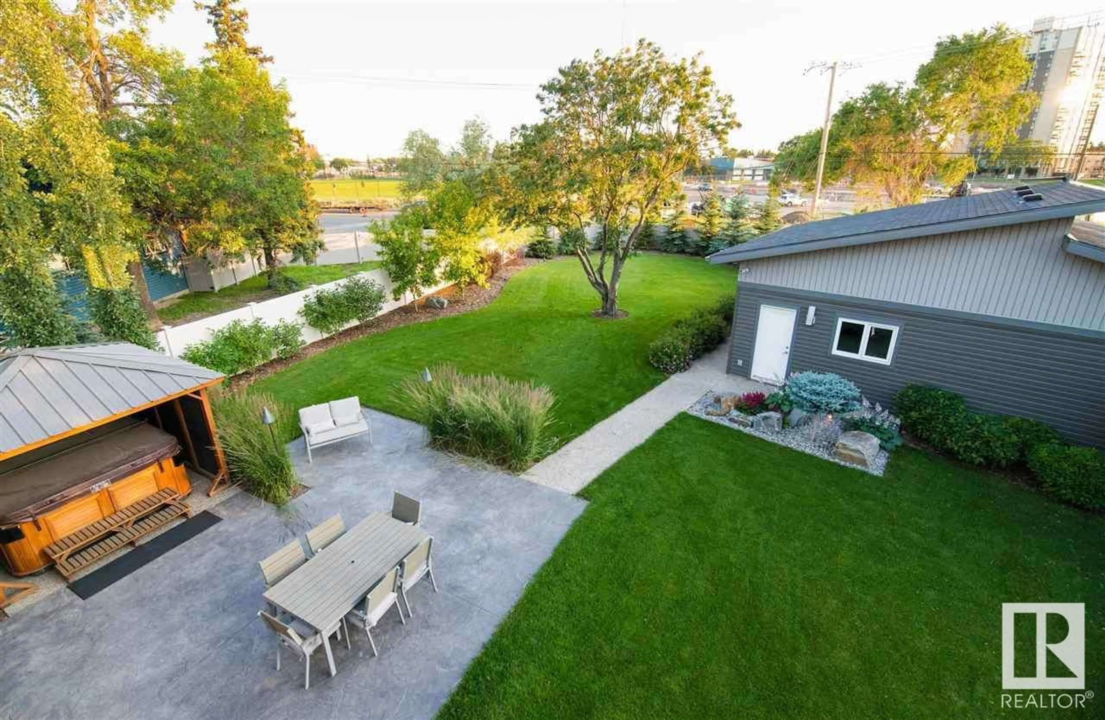 Patio, water/lake/river/ocean view for NW - 9104 83 ST, Edmonton Alberta T6C2Z4