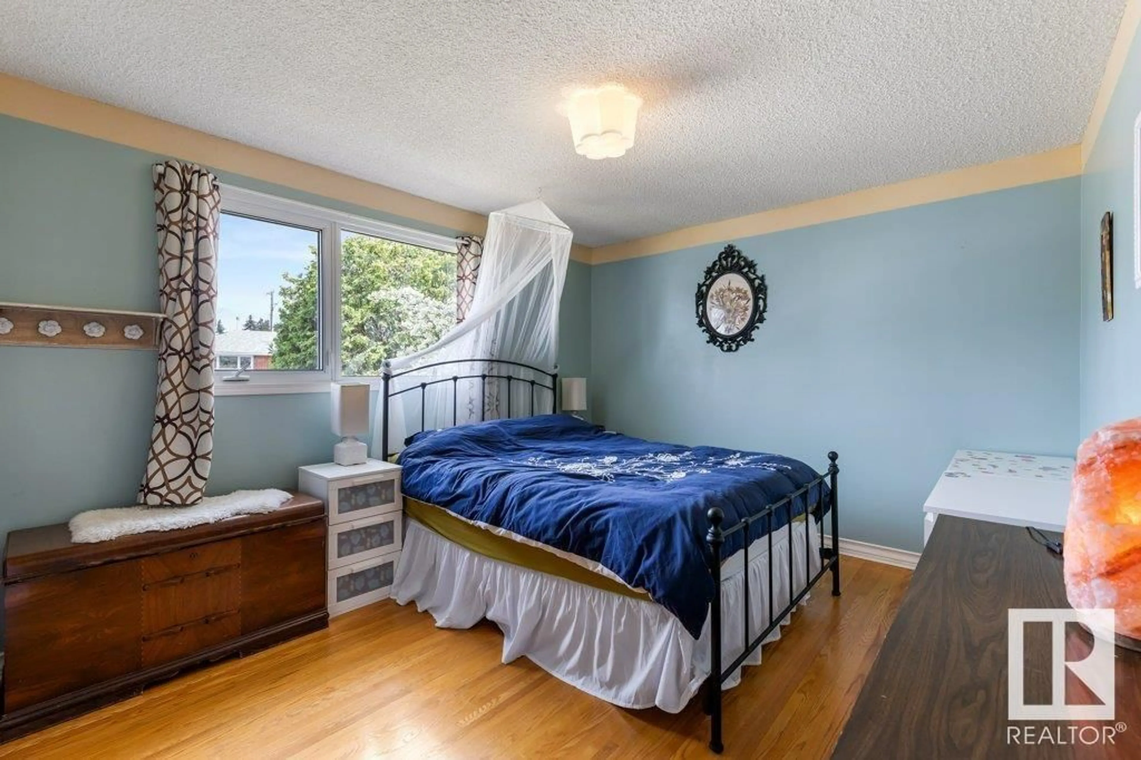 Bedroom with bed, unknown for NW - 4812 115A ST, Edmonton Alberta T6H3P8
