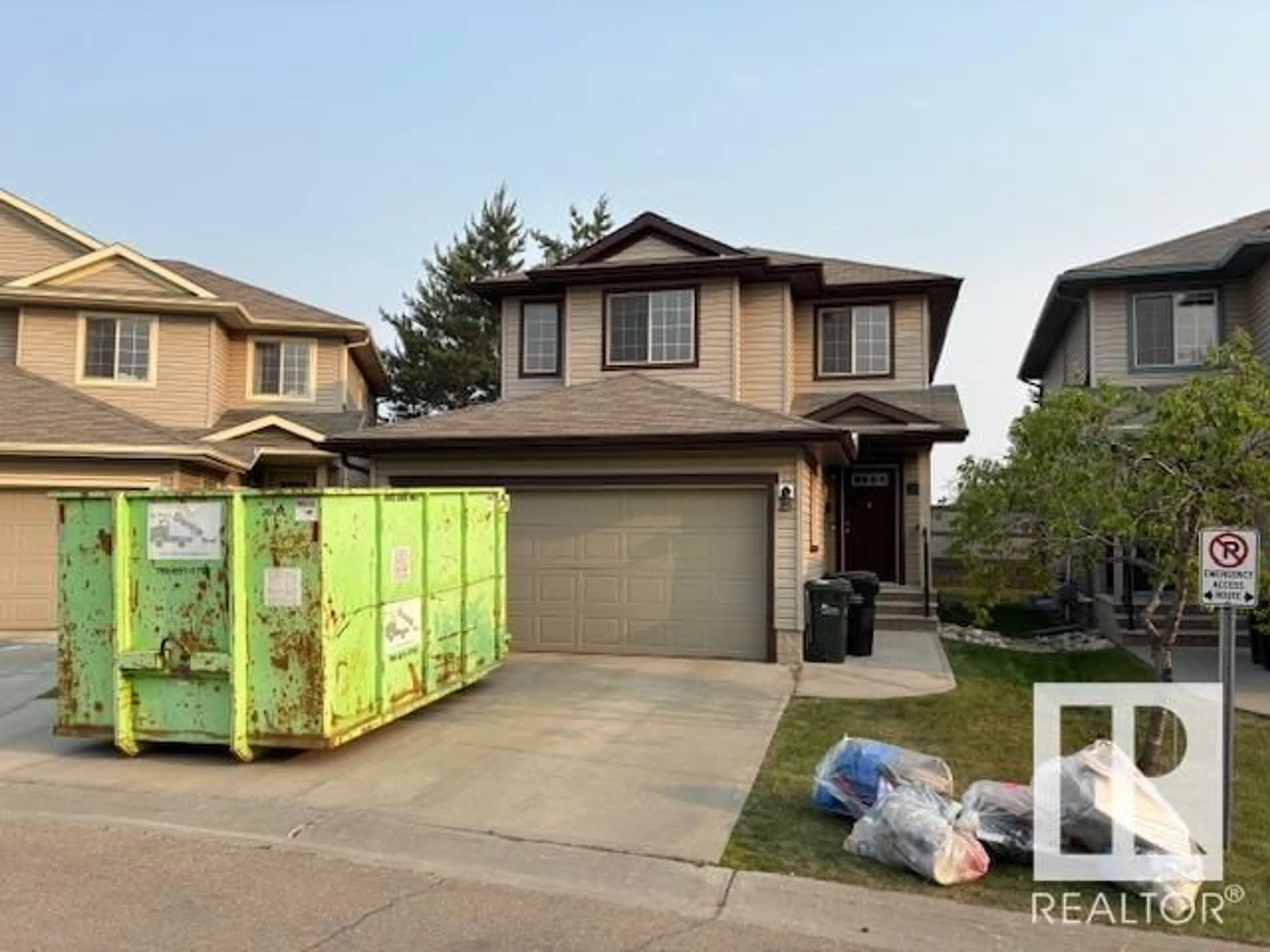Home with vinyl exterior material, street for #221 - 221 SUMMERWOOD DR, Sherwood Park Alberta T8H0B4