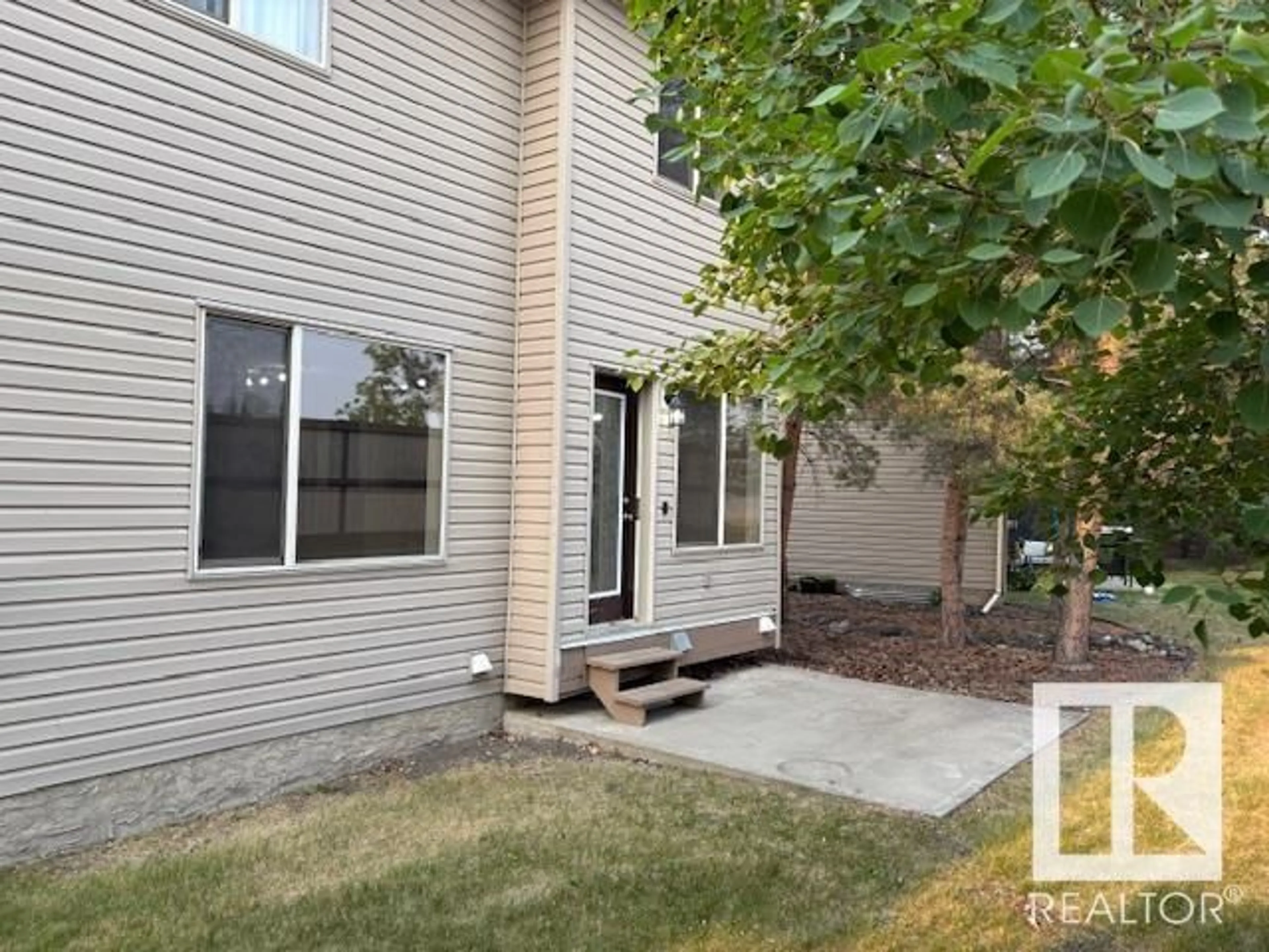 Home with vinyl exterior material, street for #221 - 221 SUMMERWOOD DR, Sherwood Park Alberta T8H0B4