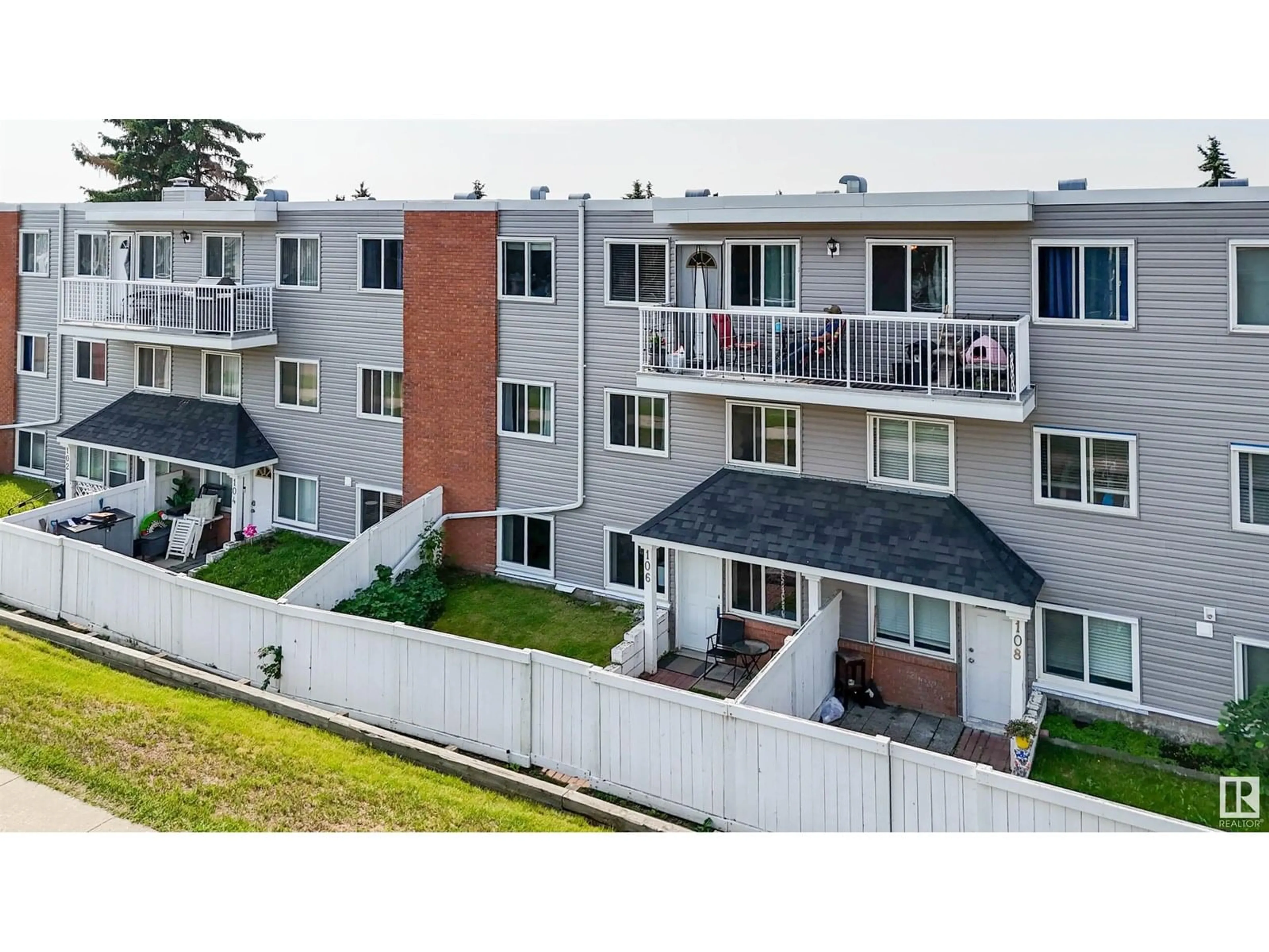 A pic from outside/outdoor area/front of a property/back of a property/a pic from drone, unknown for #106 - 14530 52 ST, Edmonton Alberta T5A3K5