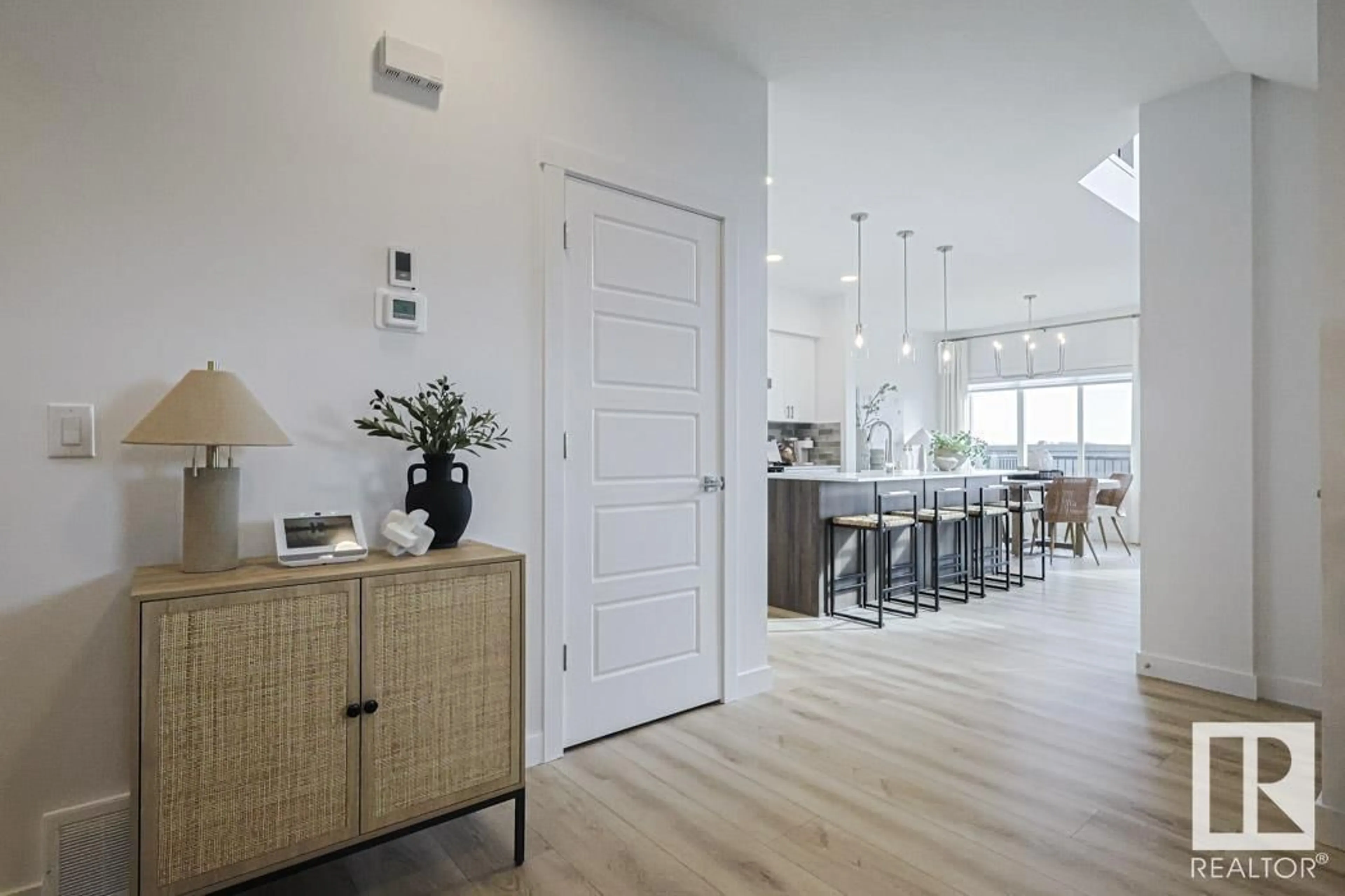 Indoor entryway for 42 SERENO LN, Fort Saskatchewan Alberta T8L0Z9