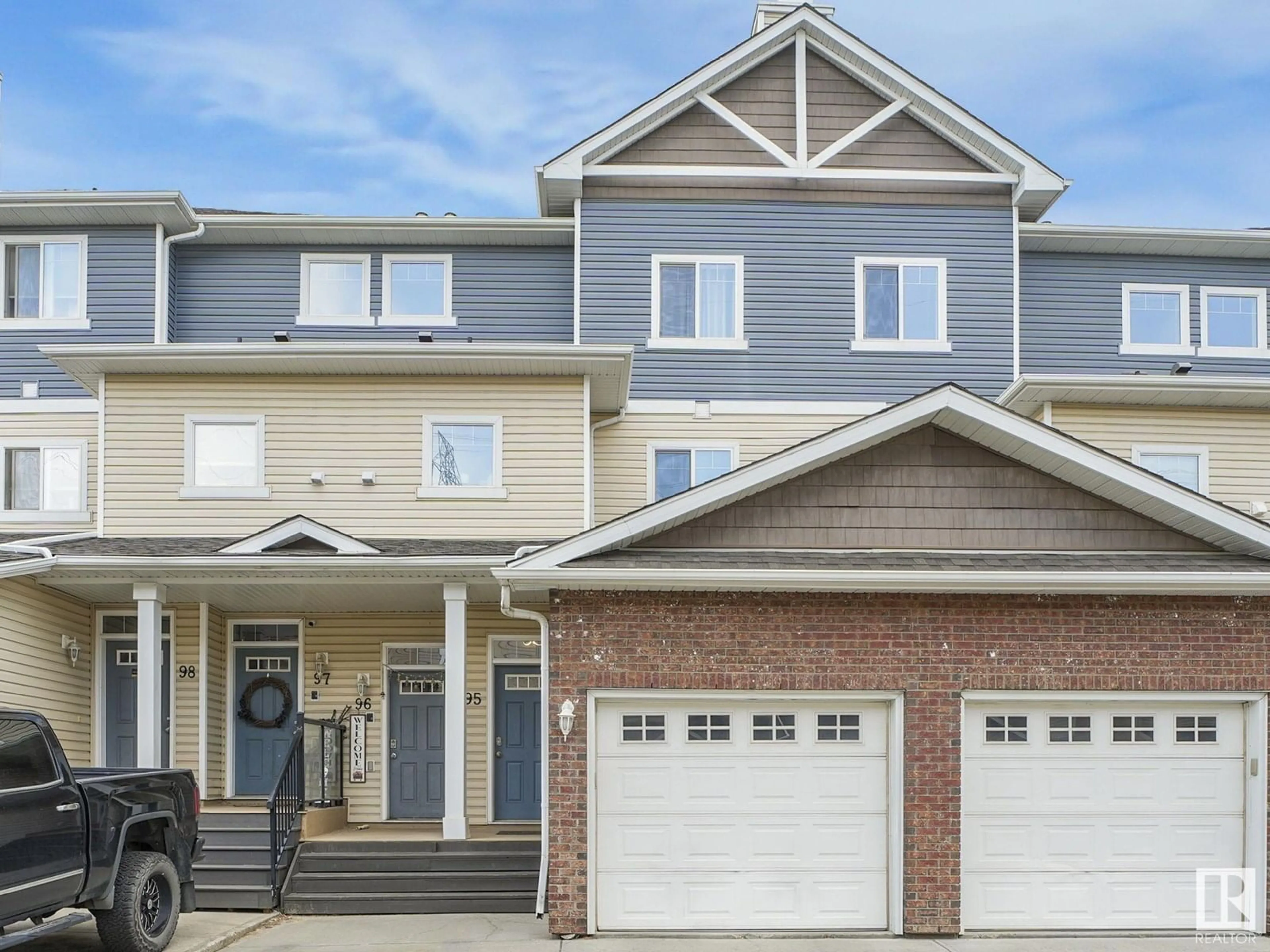 Home with vinyl exterior material, street for 95 - 3010 33 AV, Edmonton Alberta T6T0C3