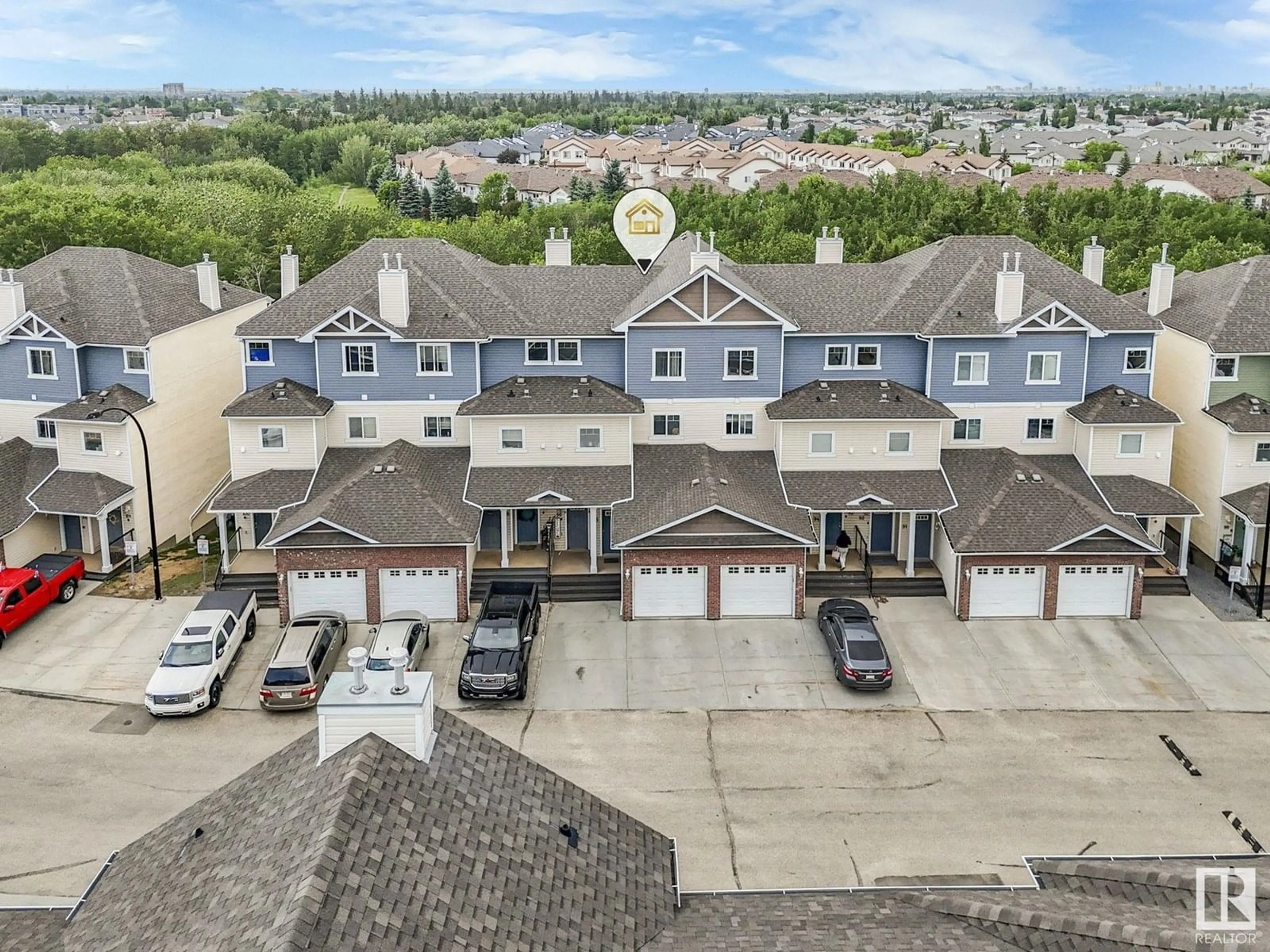 A pic from outside/outdoor area/front of a property/back of a property/a pic from drone, unknown for 95 - 3010 33 AV, Edmonton Alberta T6T0C3