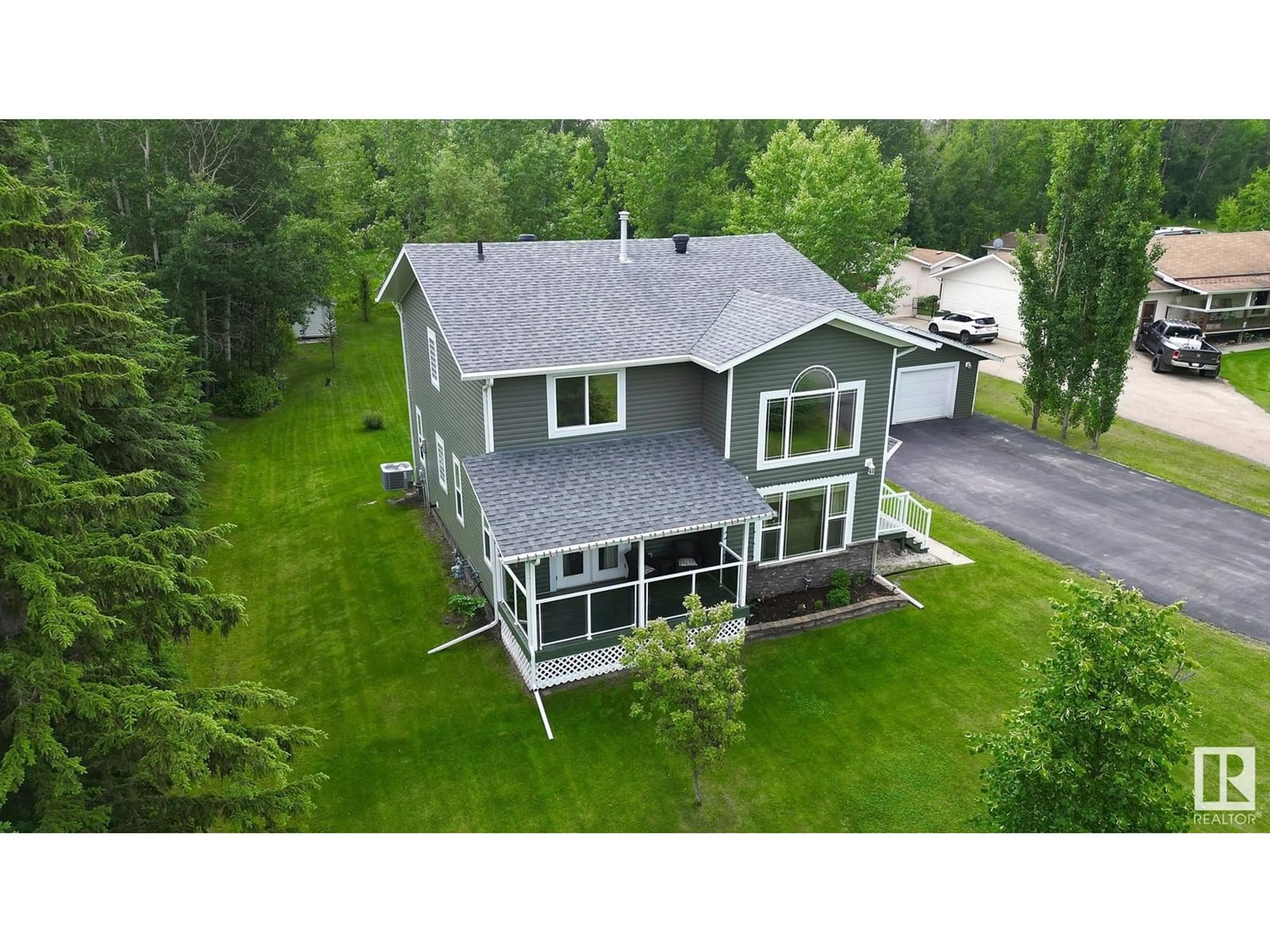 A pic from outside/outdoor area/front of a property/back of a property/a pic from drone, unknown for 4811 48 ST, Rural Lac Ste. Anne County Alberta T0E0A0