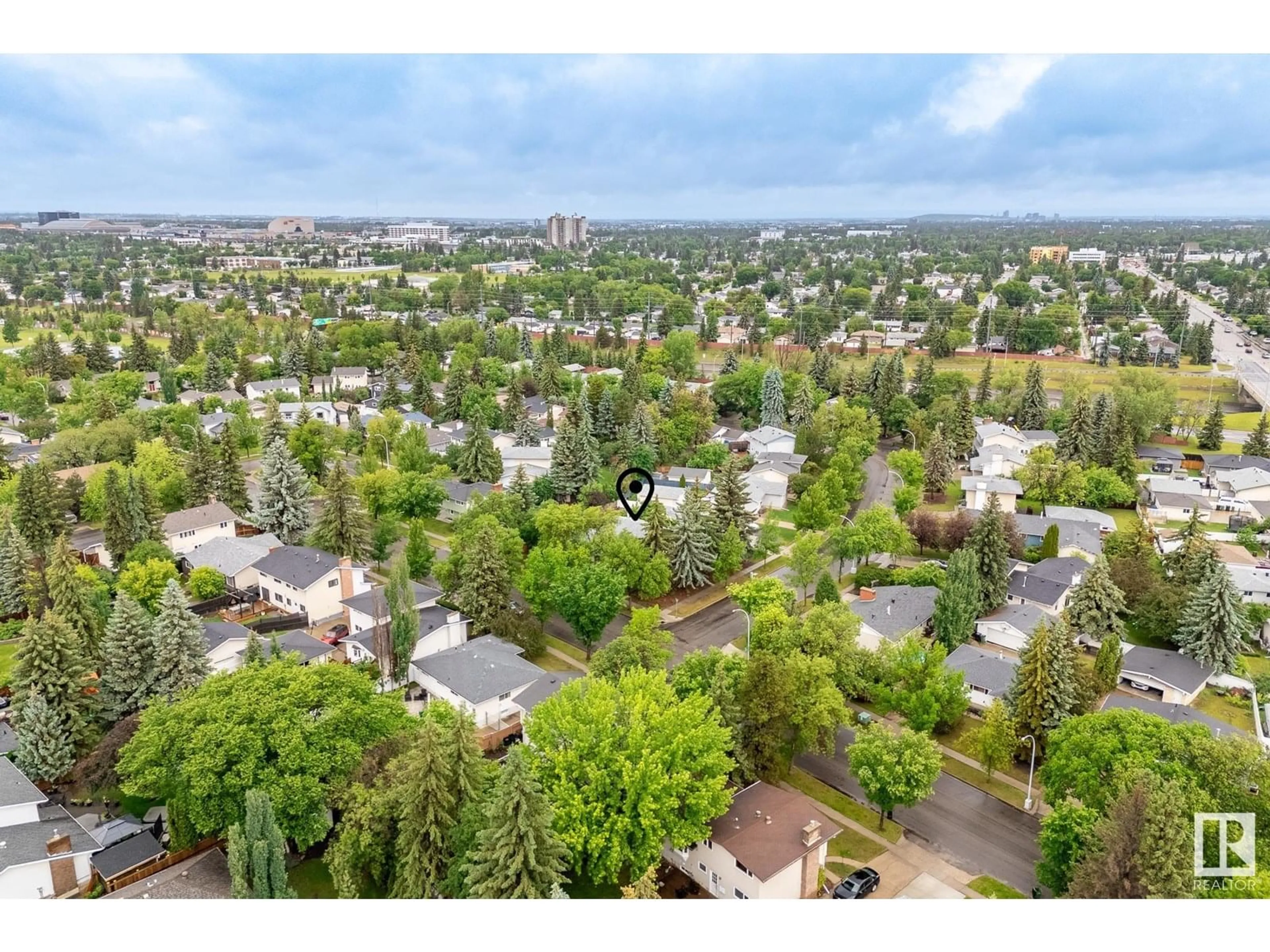A pic from outside/outdoor area/front of a property/back of a property/a pic from drone, unknown for 16004 78 AV, Edmonton Alberta T5R3E4