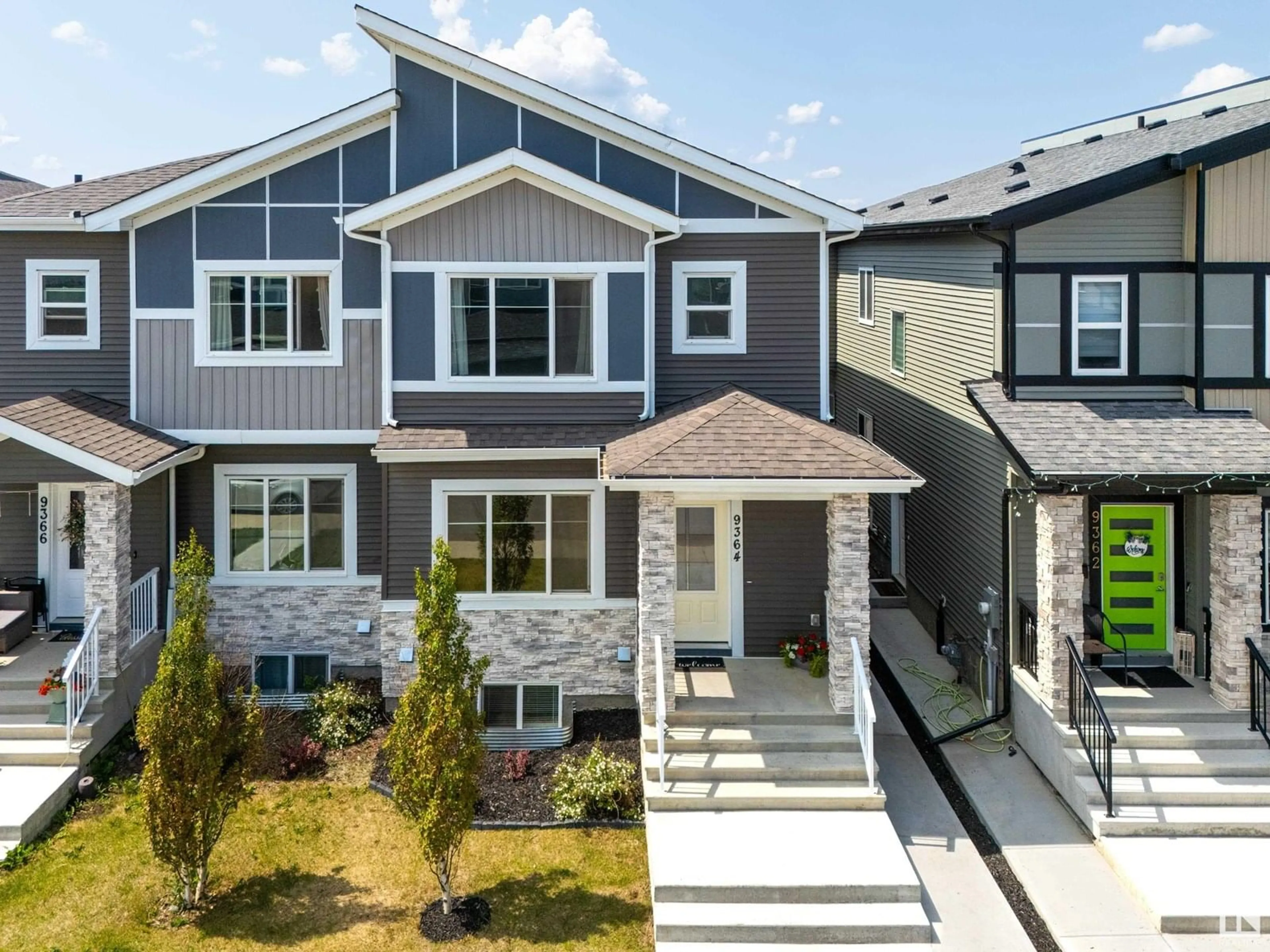Home with vinyl exterior material, street for SW - 9364 PEAR LINK LI, Edmonton Alberta T6X2X5