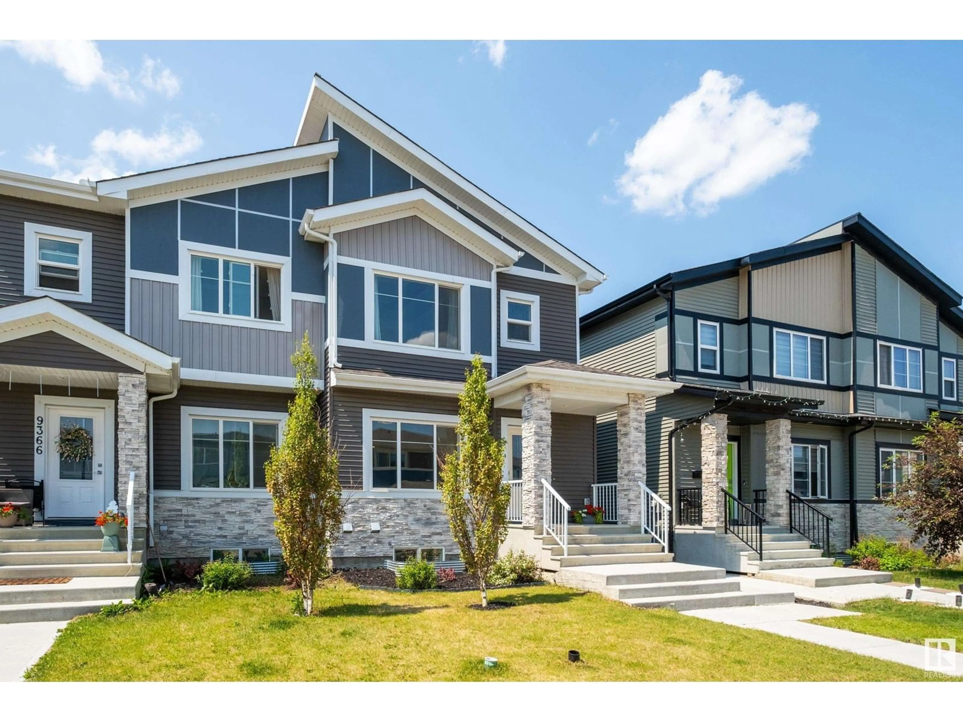 Home with vinyl exterior material, unknown for SW - 9364 PEAR LINK LI, Edmonton Alberta T6X2X5