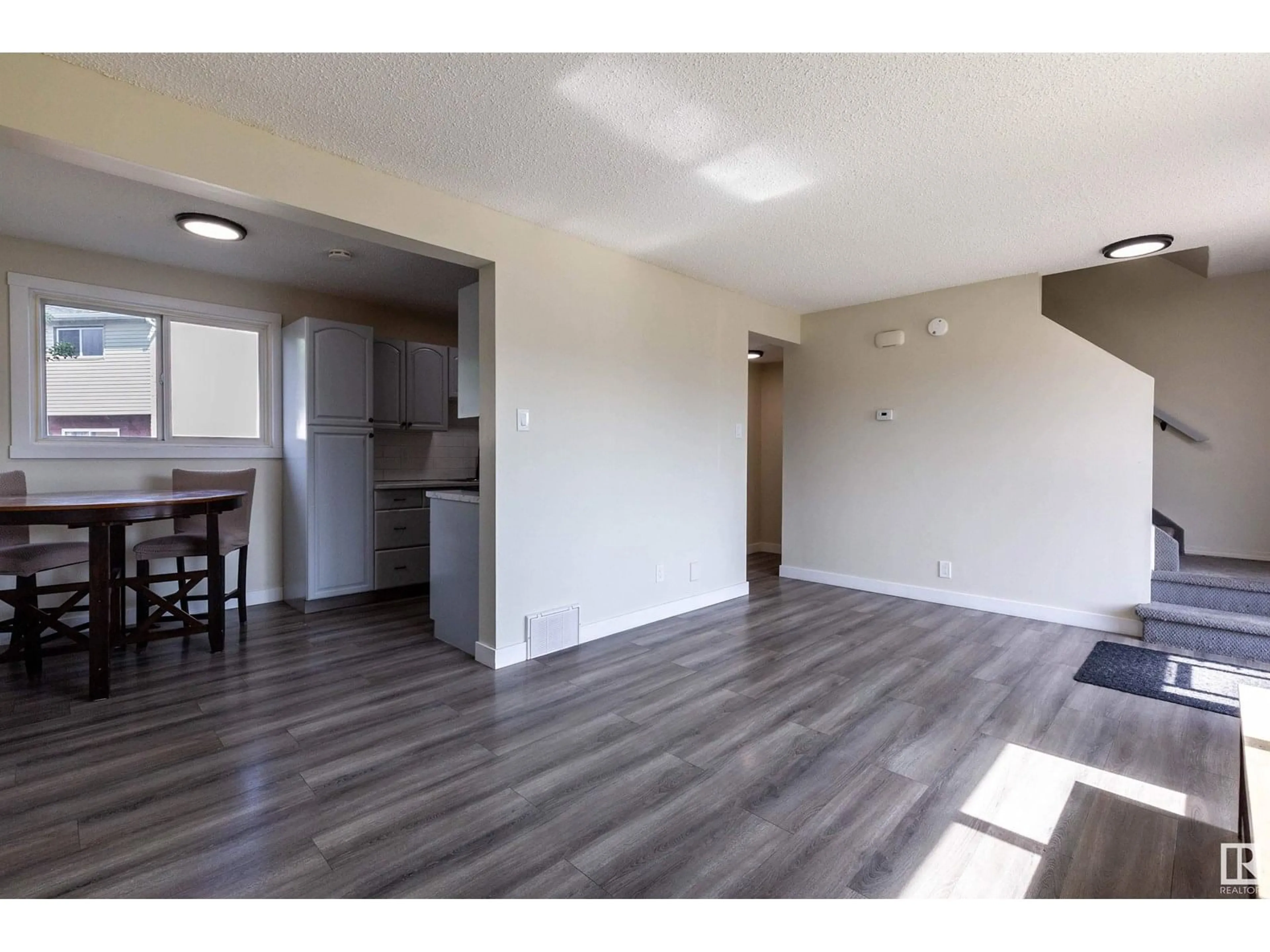 A pic of a room for 235 HARRISON DR, Edmonton Alberta T5A2X5