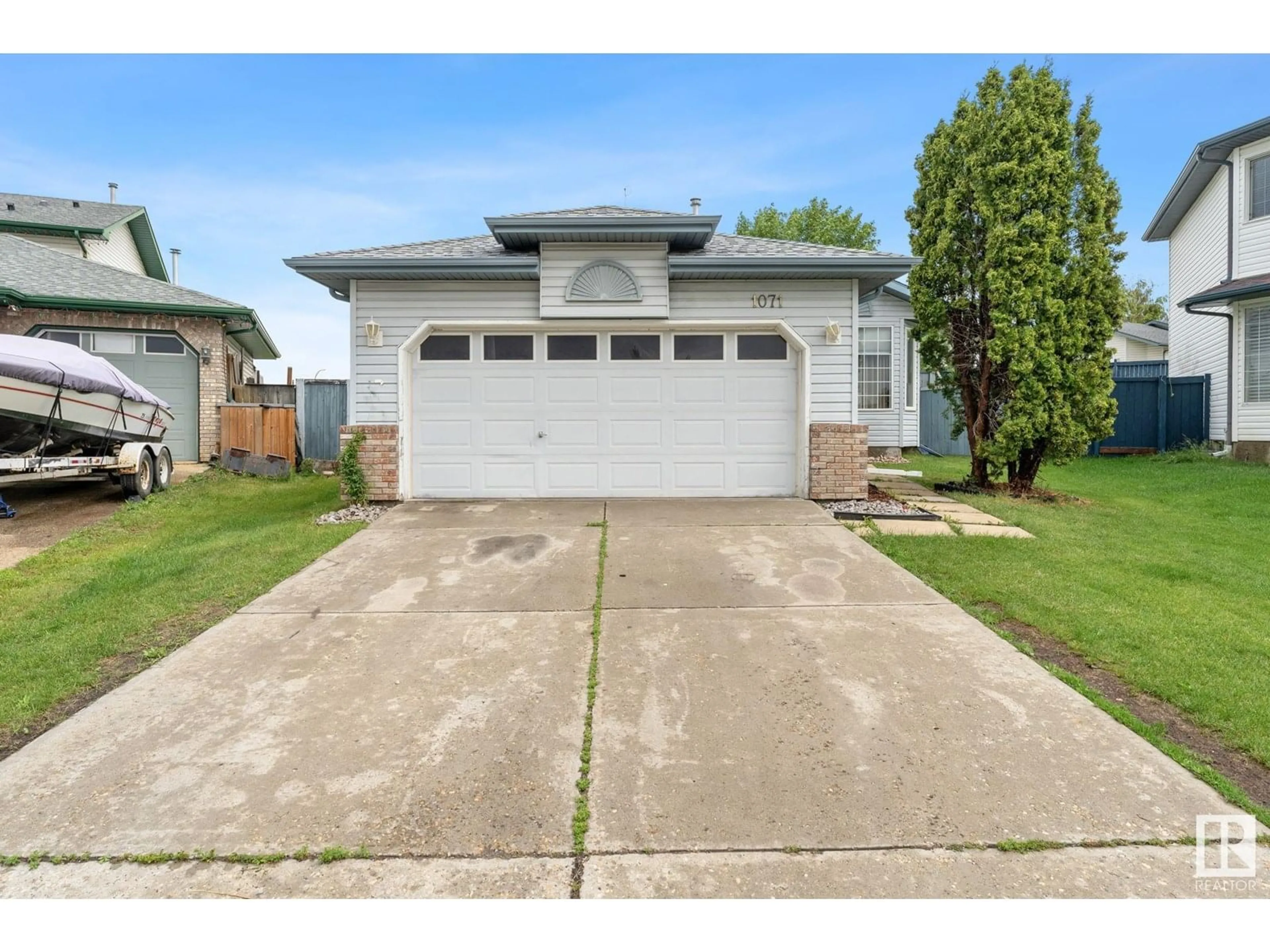 Unknown for 1071 JONES CR, Edmonton Alberta T6L6Y1