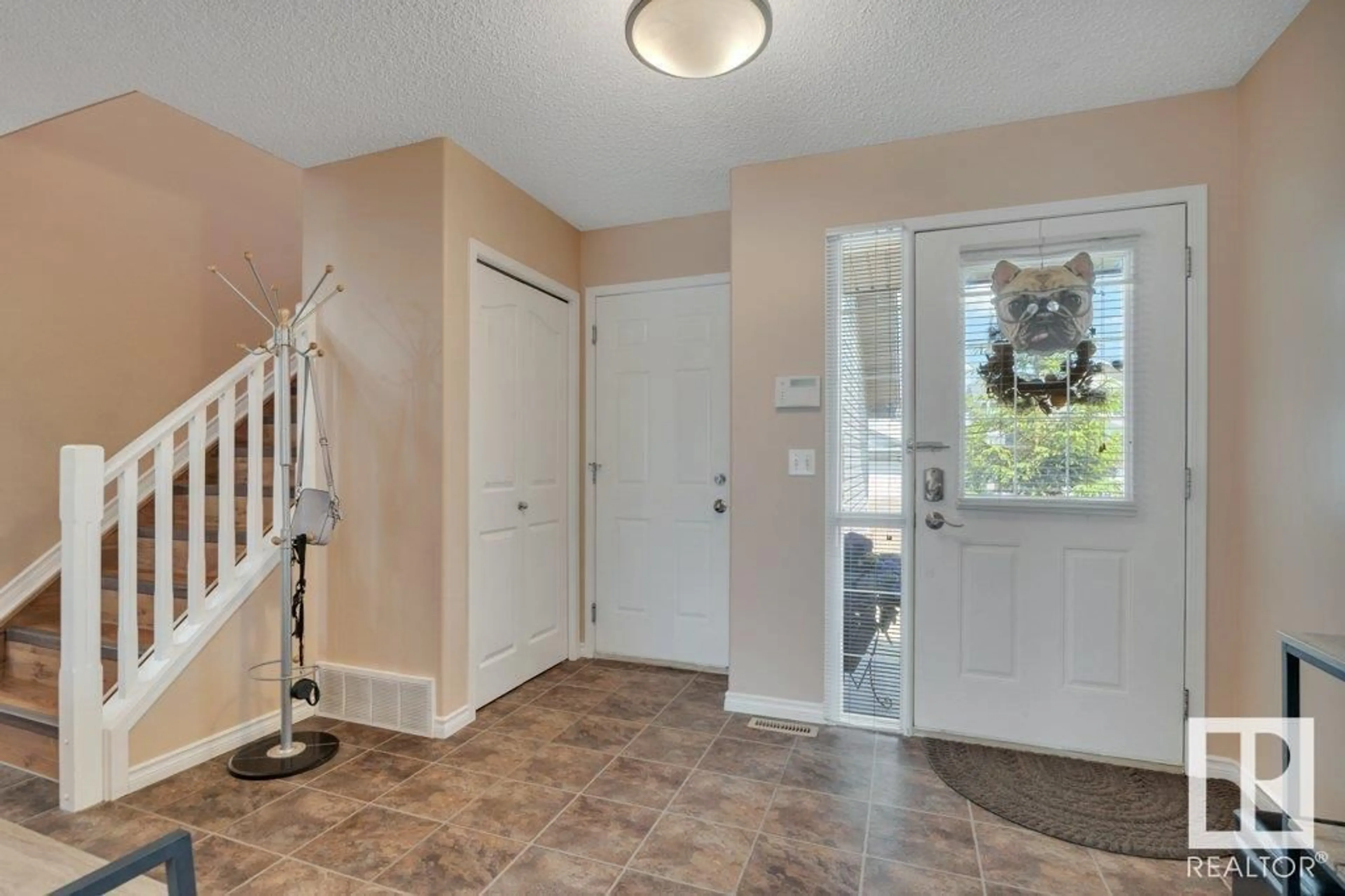 Indoor entryway for NW - 11239 167B AV, Edmonton Alberta T5X6J6