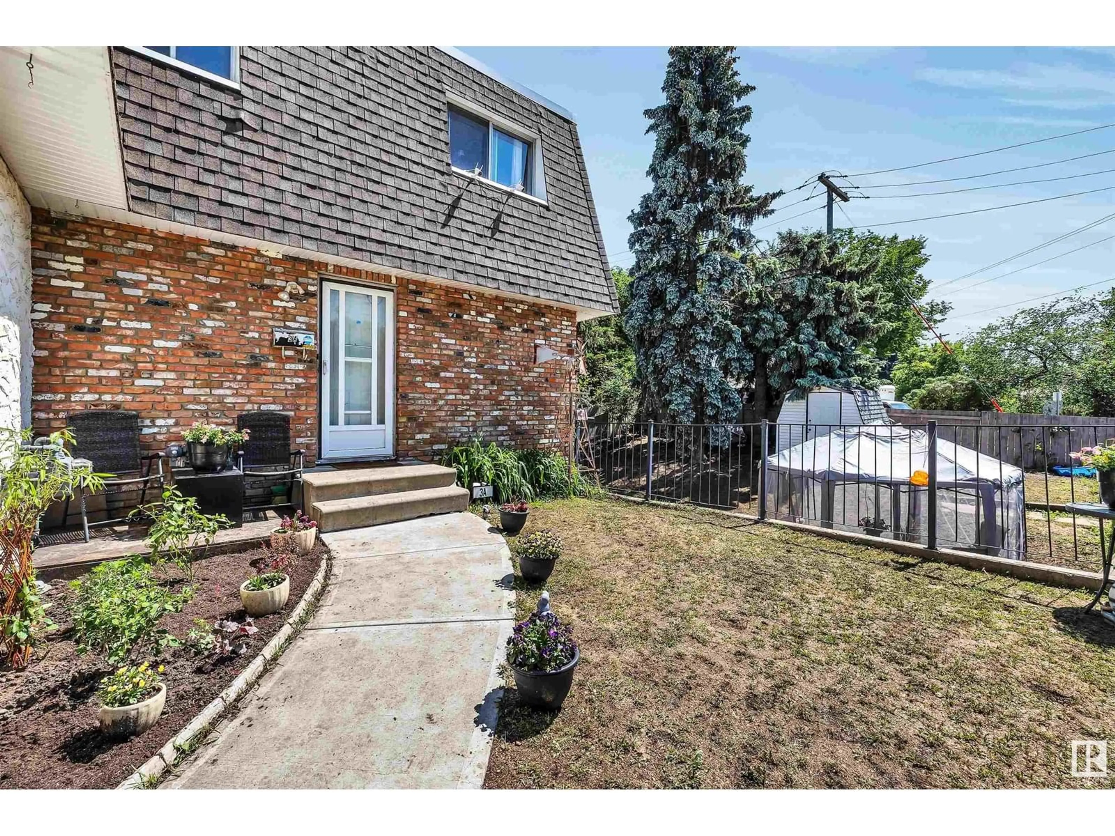 Home with brick exterior material, street for 3A BURNHAM AV, St. Albert Alberta T8N1X7
