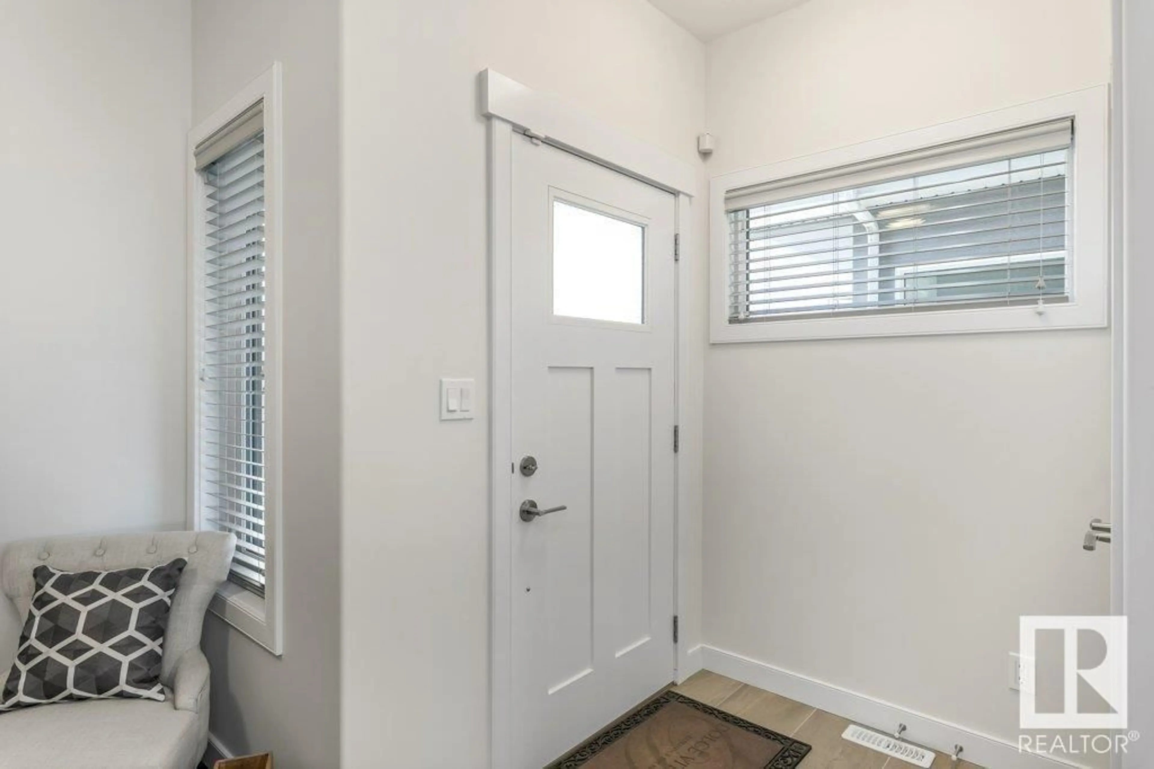 Indoor entryway for 2140 KOSHAL WY, Edmonton Alberta T6W3R9