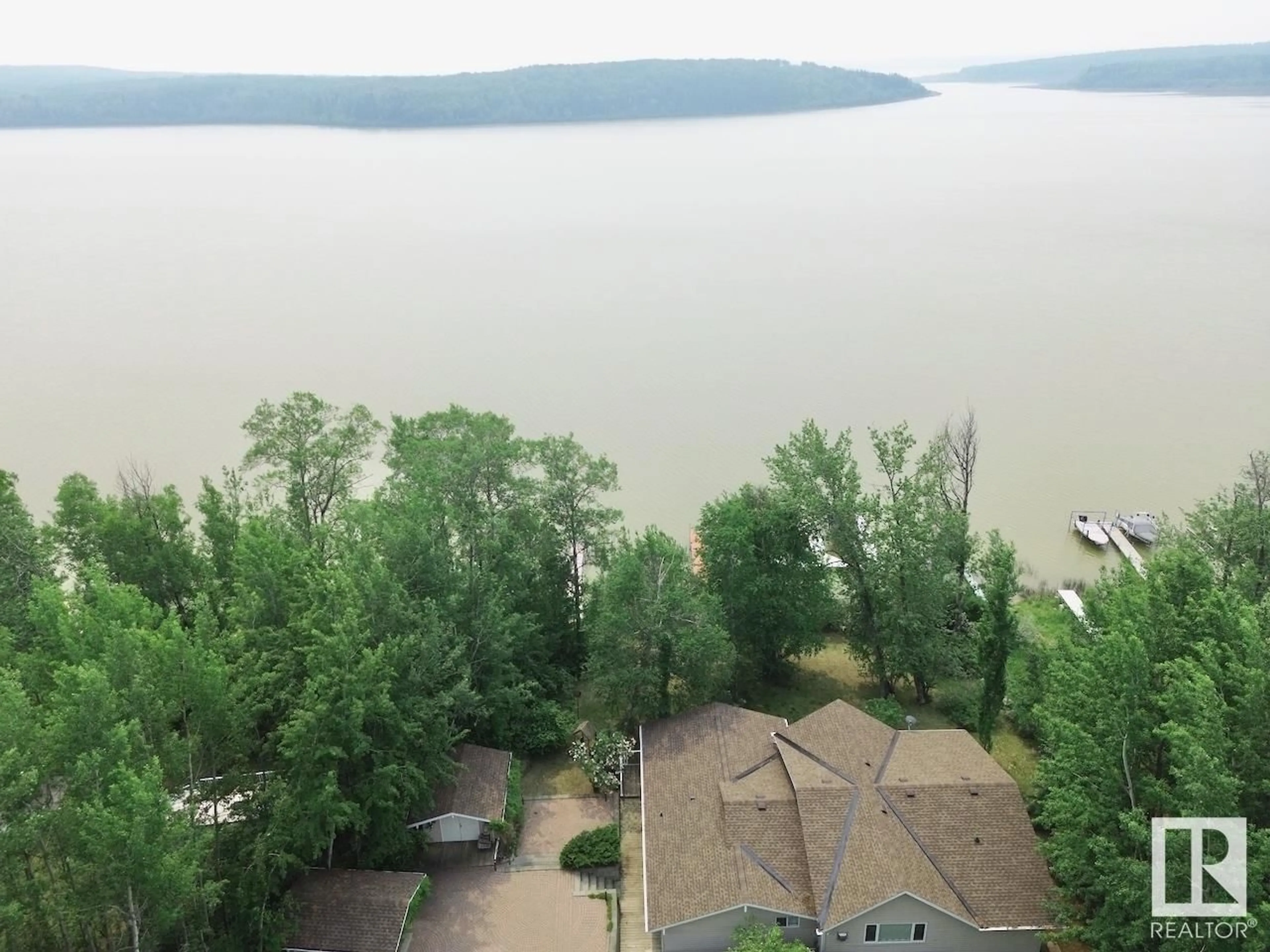 A pic from outside/outdoor area/front of a property/back of a property/a pic from drone, water/lake/river/ocean view for 326 DEBBIE DRIVE, Rural Athabasca County Alberta T0A0M0