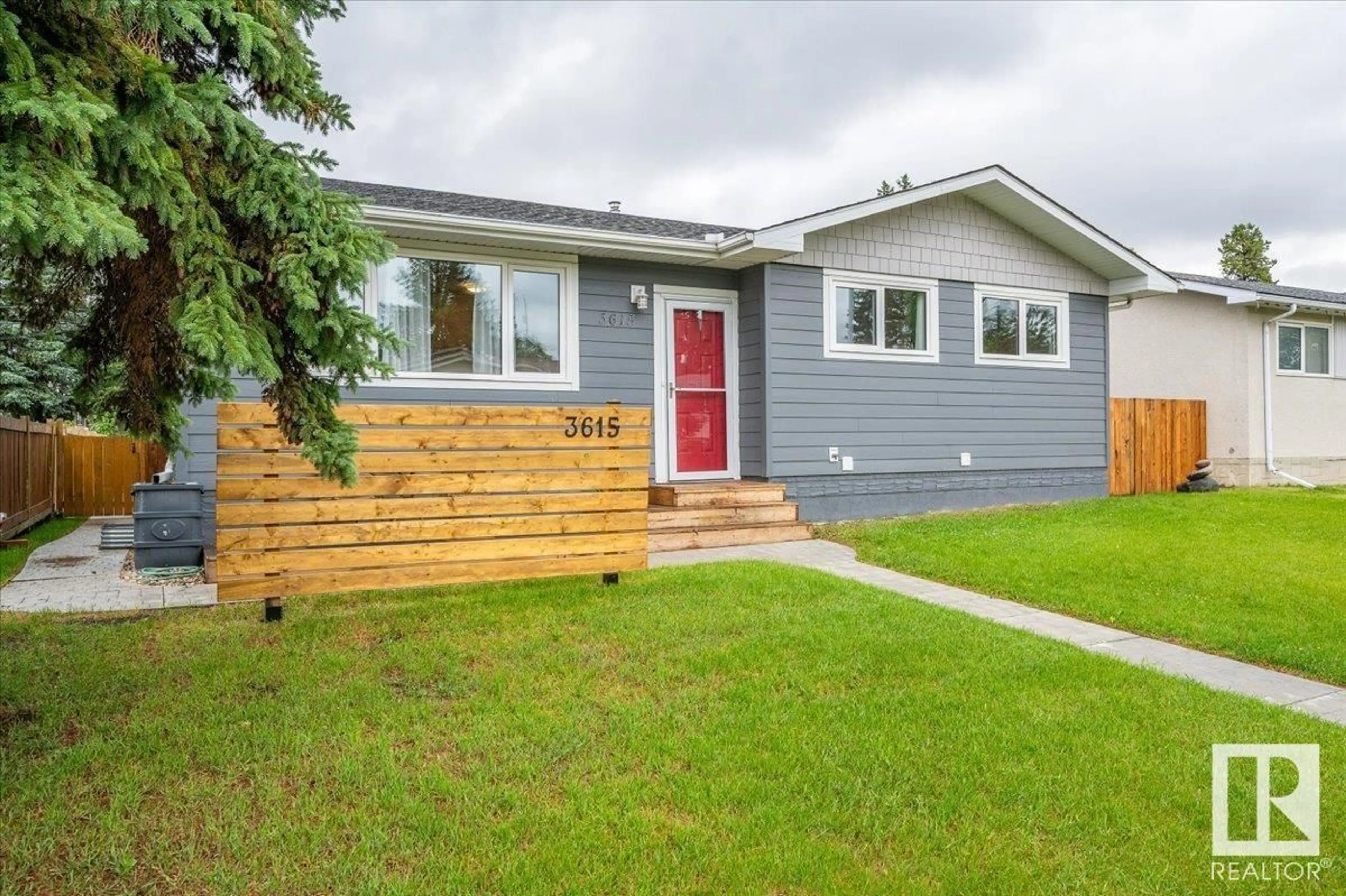 Home with vinyl exterior material, street for NW - 3615 112A ST, Edmonton Alberta T6J1J9