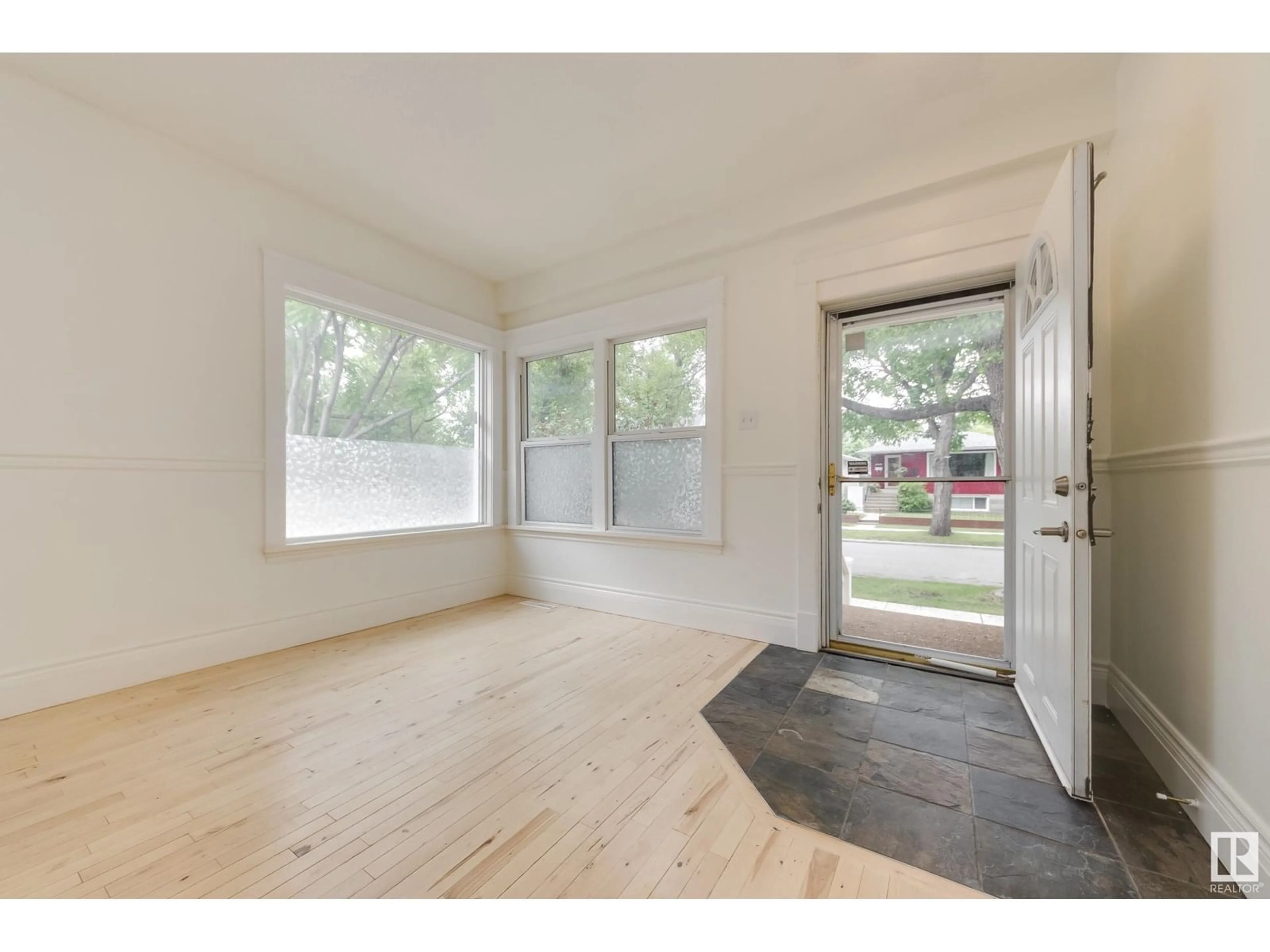 A pic of a room for NW - 11625 91 ST, Edmonton Alberta T5B4A9