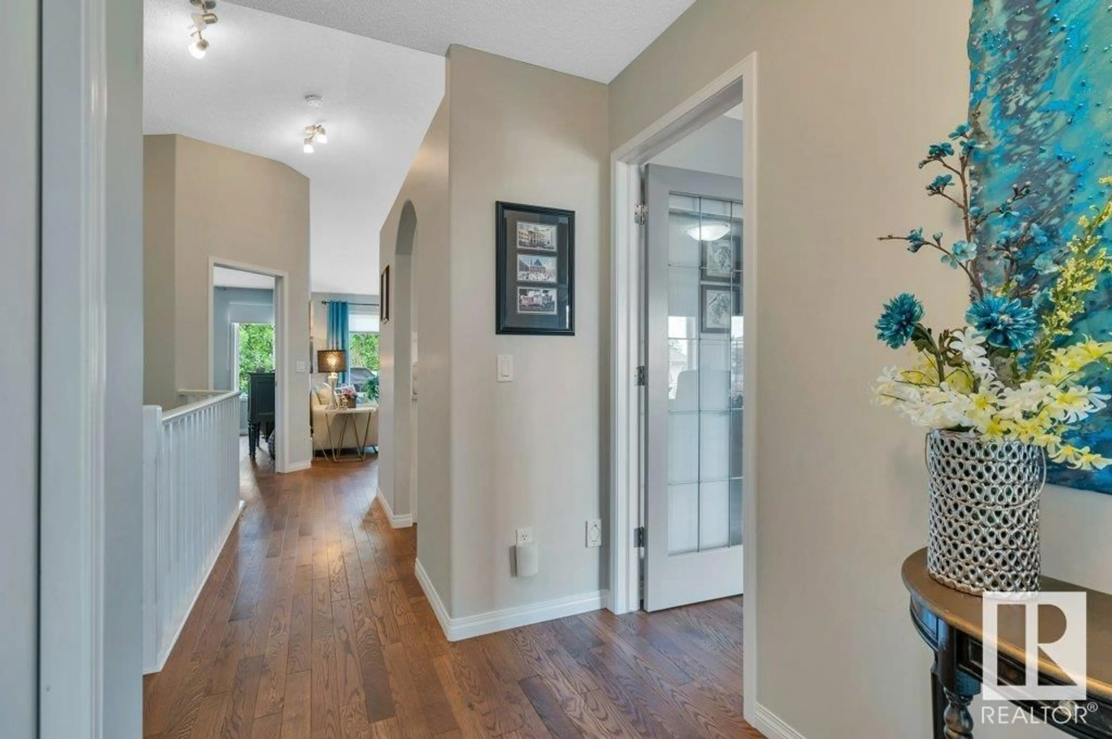 Indoor entryway for 25 CLARKDALE DR, Sherwood Park Alberta T8B2J1