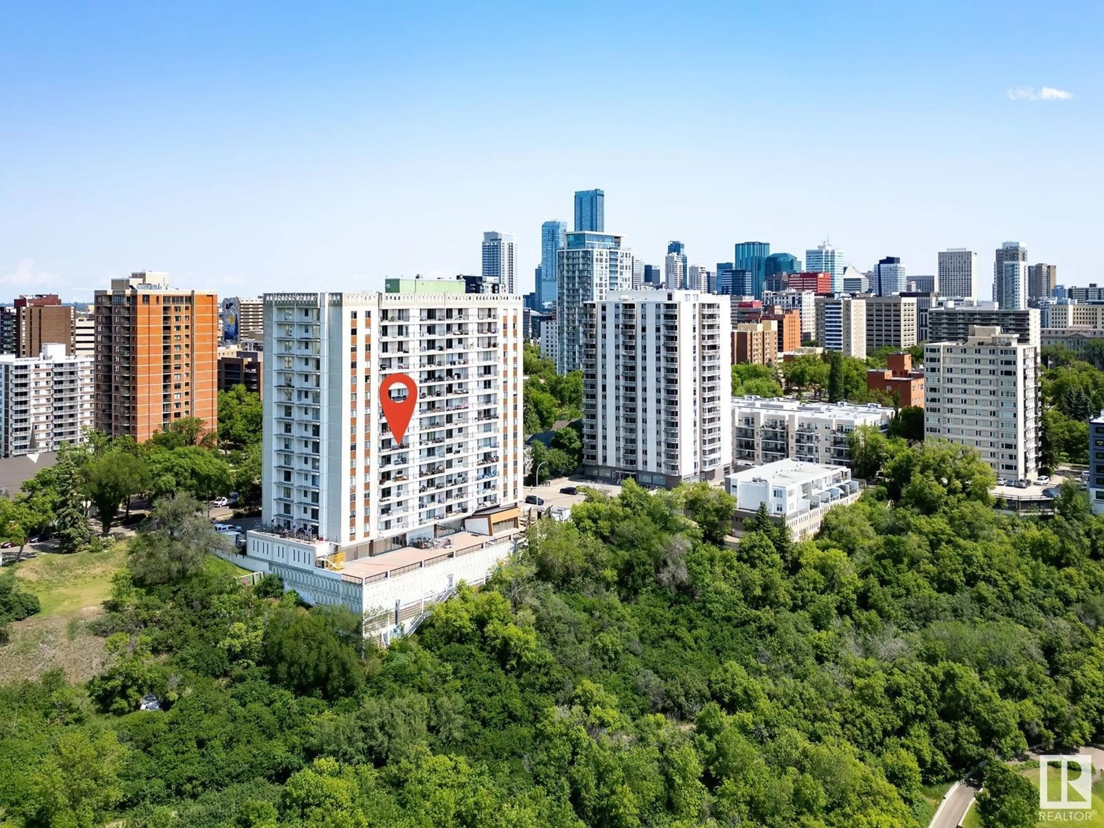 A pic from outside/outdoor area/front of a property/back of a property/a pic from drone, city buildings view from balcony for 704 - 11307 99 AV, Edmonton Alberta T5K0H2