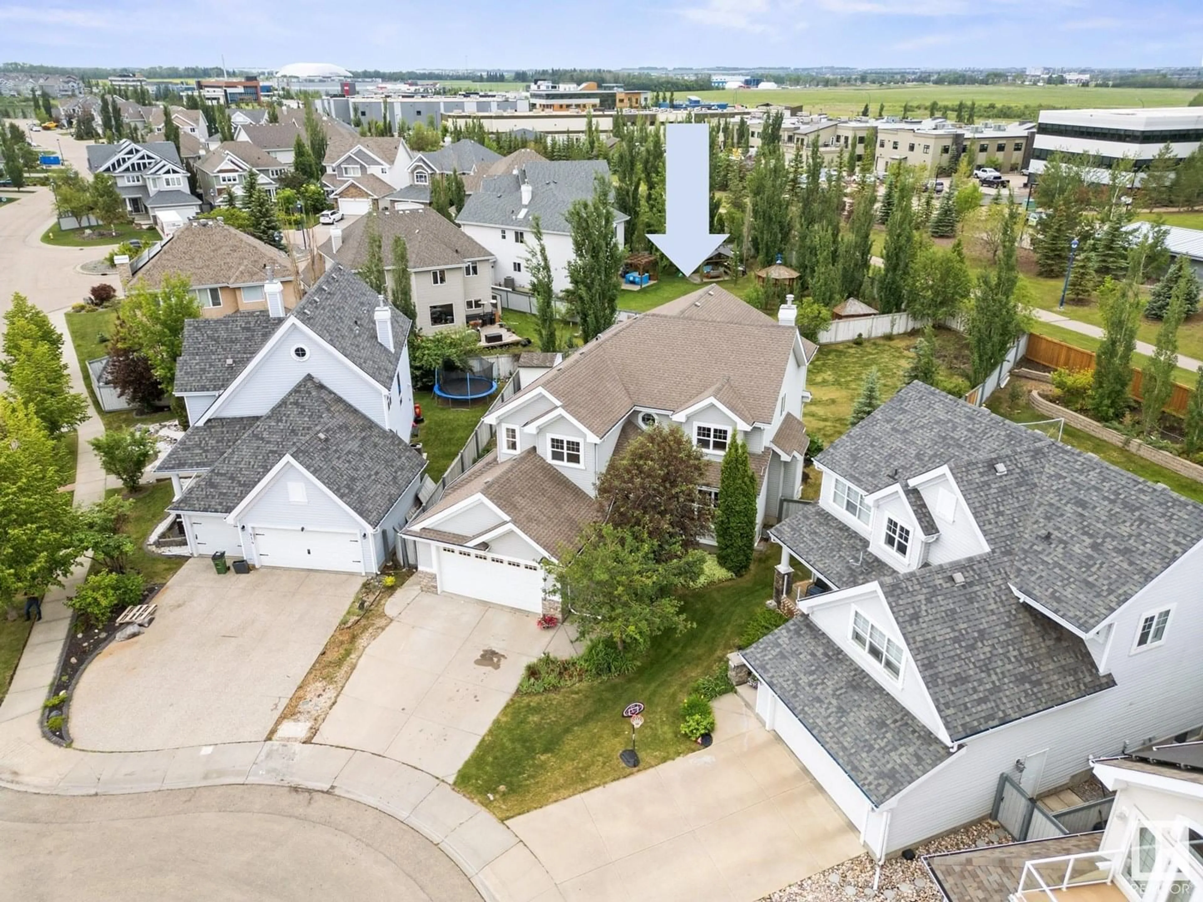 A pic from outside/outdoor area/front of a property/back of a property/a pic from drone, street for LI SW - 912 SUMMERSIDE LINK, Edmonton Alberta T6X1B2