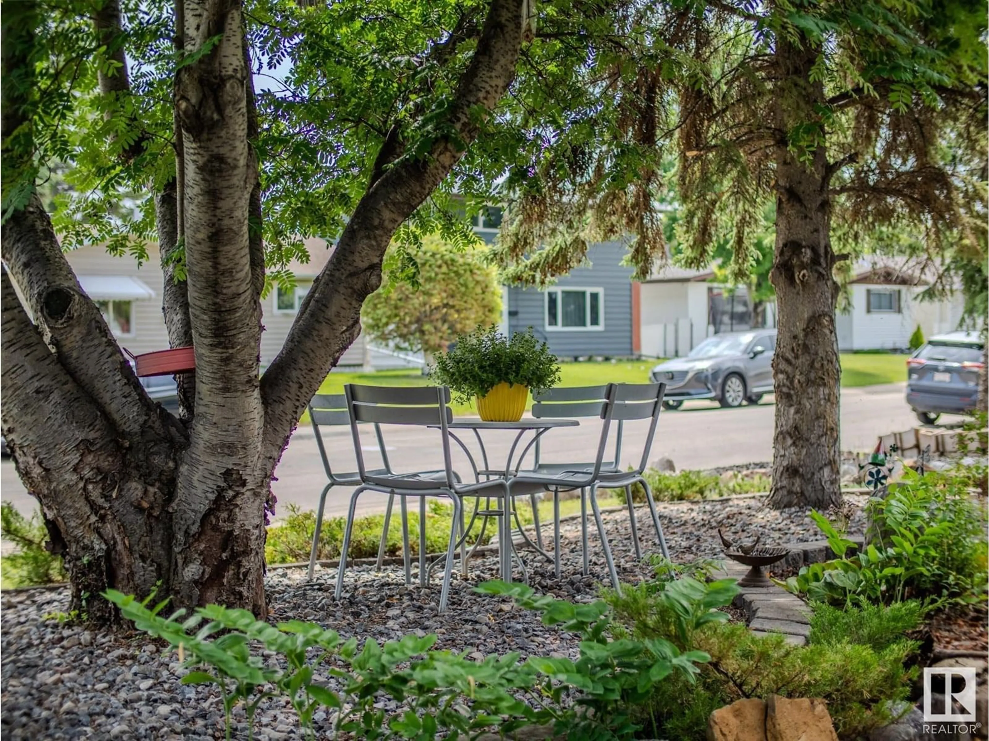 Patio, street for NW - 13344 96 ST, Edmonton Alberta T5E4B3