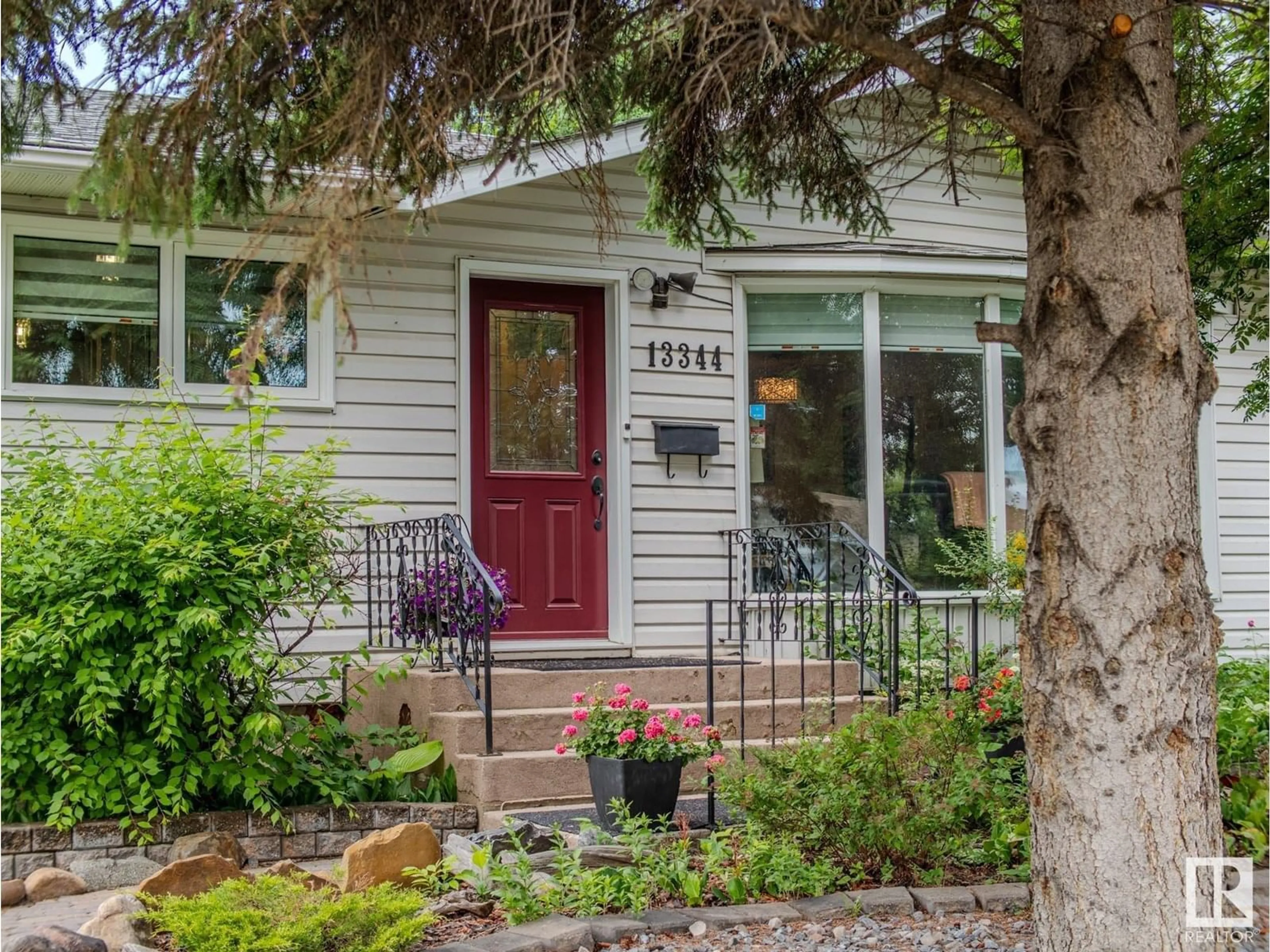 Unknown for NW - 13344 96 ST, Edmonton Alberta T5E4B3