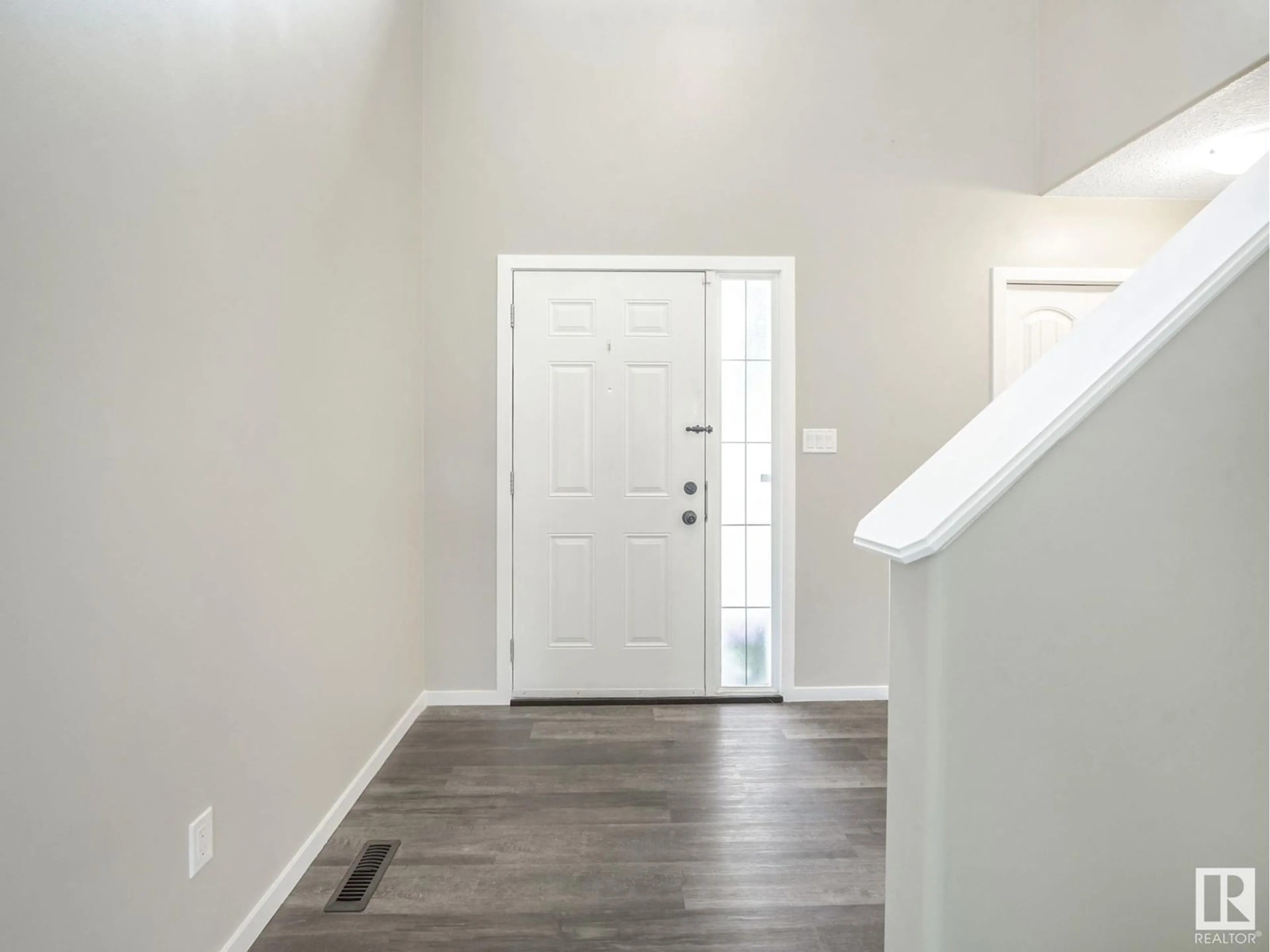 Indoor entryway for 1799 HAMMOND CR, Edmonton Alberta T6M0H9